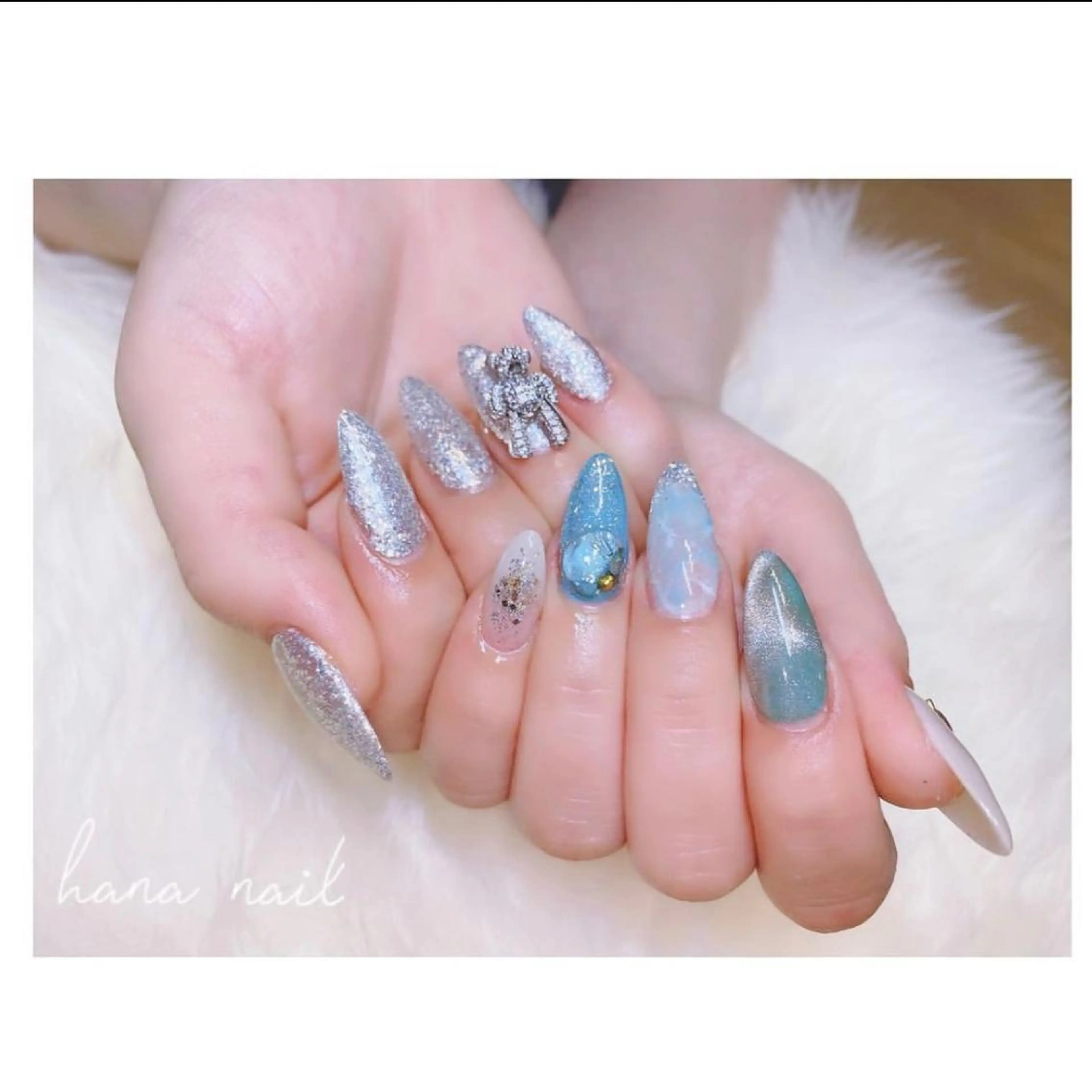 ネイル キラキラネイル ニュアンスネイル Haney所属・S. Hanaのネイルデザイン