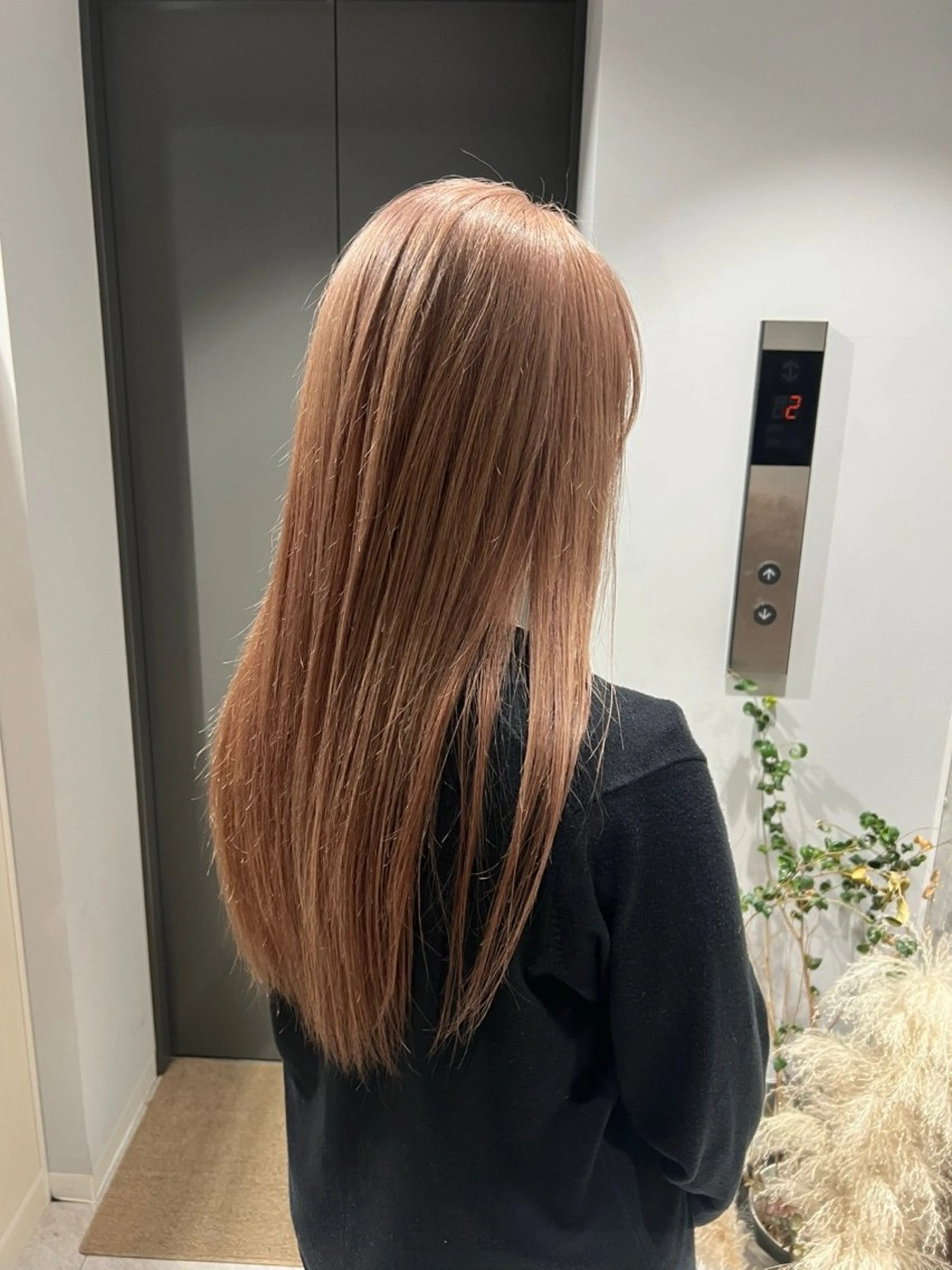 ロング カラー ブリーチ ケアブリーチ ヘアカラー トリートメント 透明感カラー/ベージ ュ/HIKARU🌿のヘアスタイル