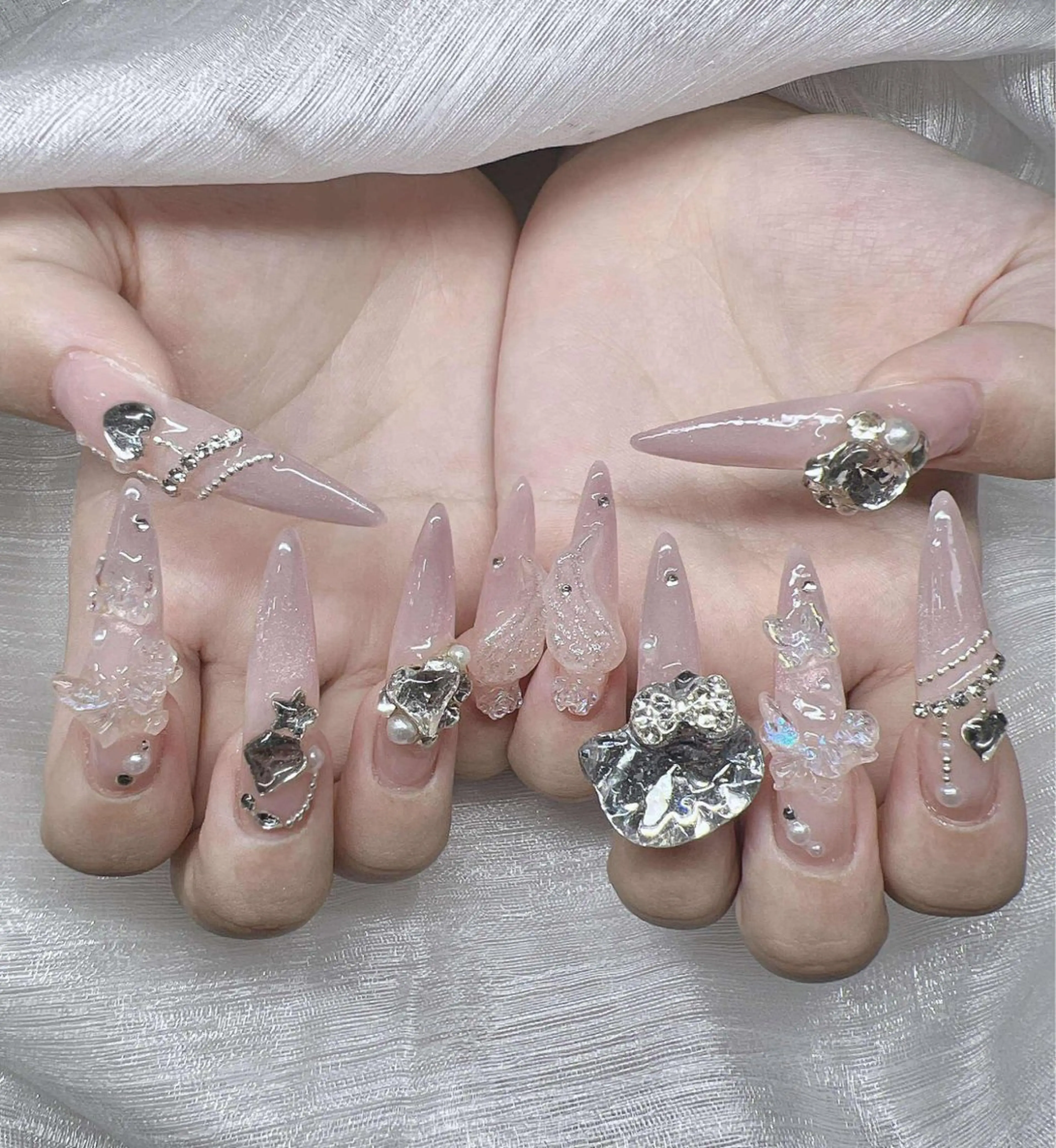 ネイル ハンドネイル Lee Nailsのネイルデザイン