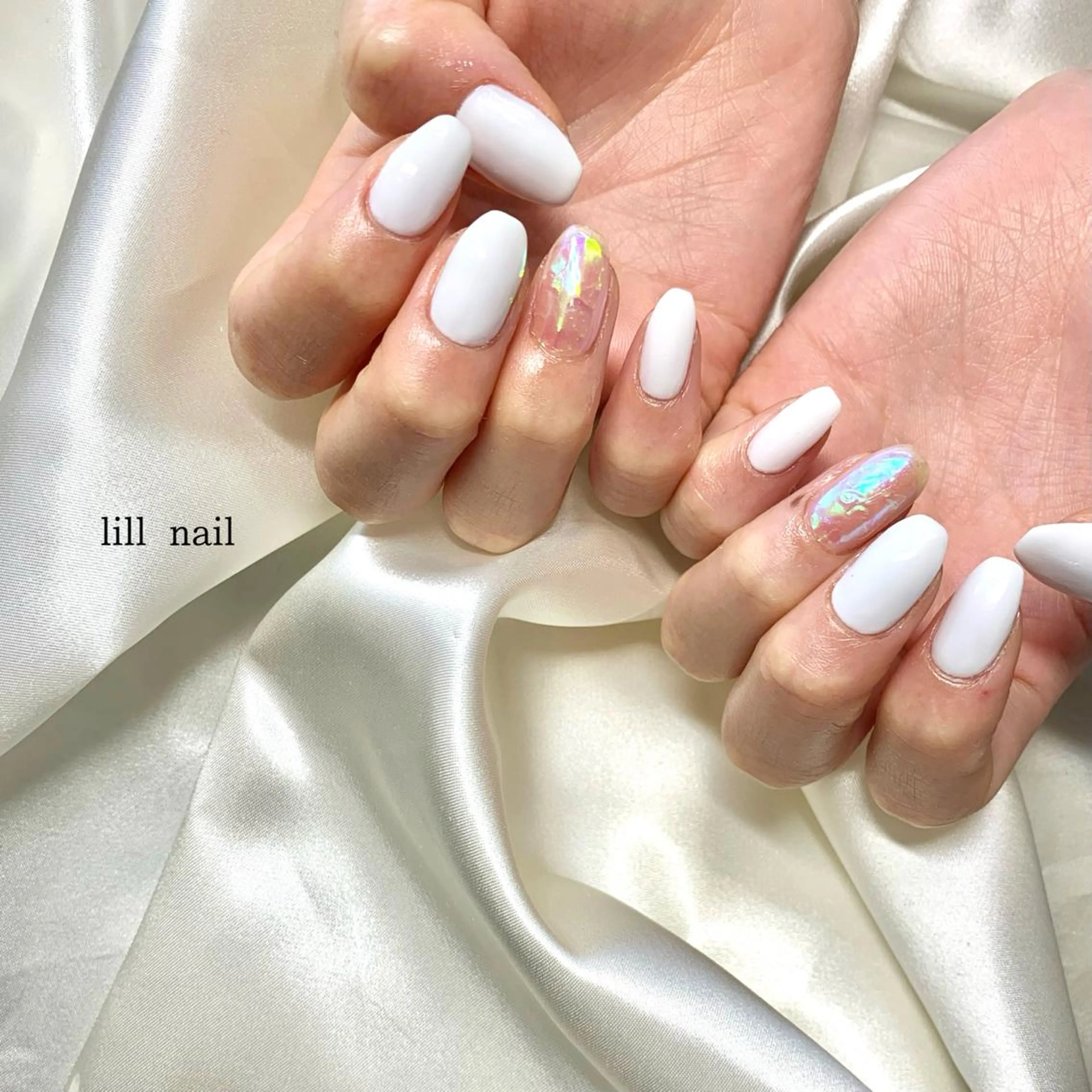 ミディアム pllia beautyのネイルデザイン