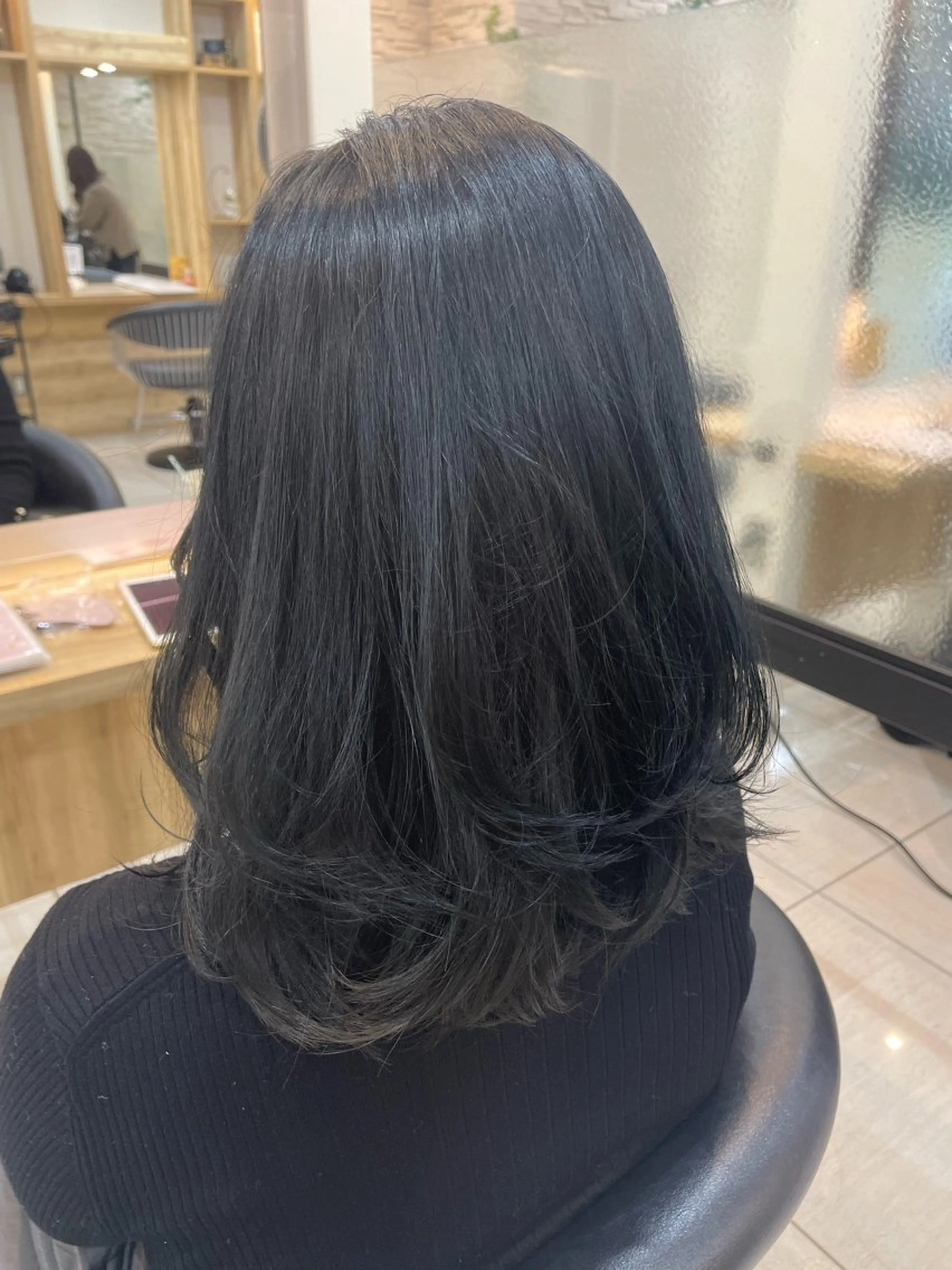 セミロング 髪質改善 レイヤーカット トリートメント カット ヘアカラー トリートメント 田野倉NEXT店 美髪ニストのヘアスタイル