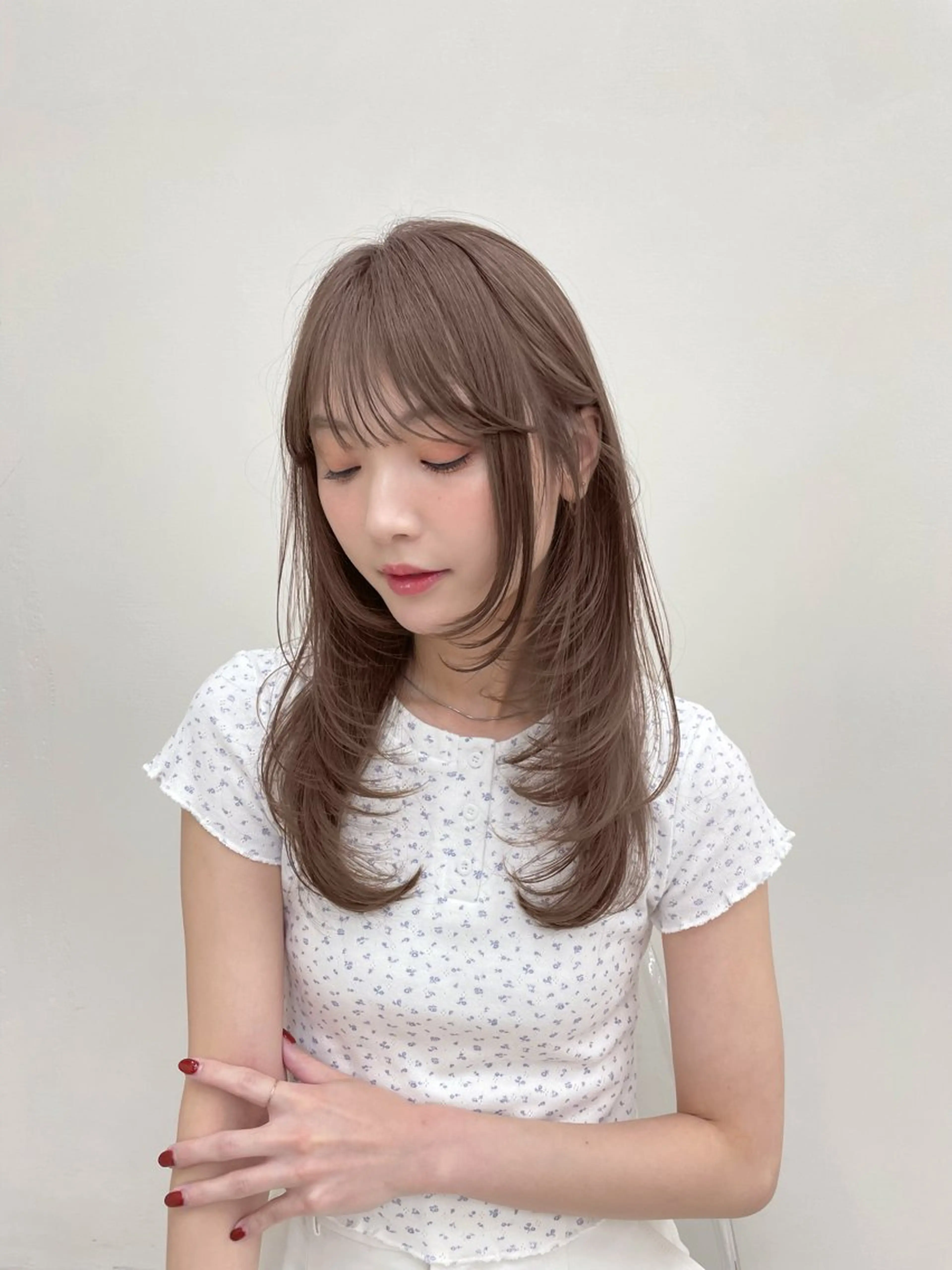 ロング カラー ベージュカラー カット ヘアカラー sora/ボブ/ レイヤーカットのヘアスタイル