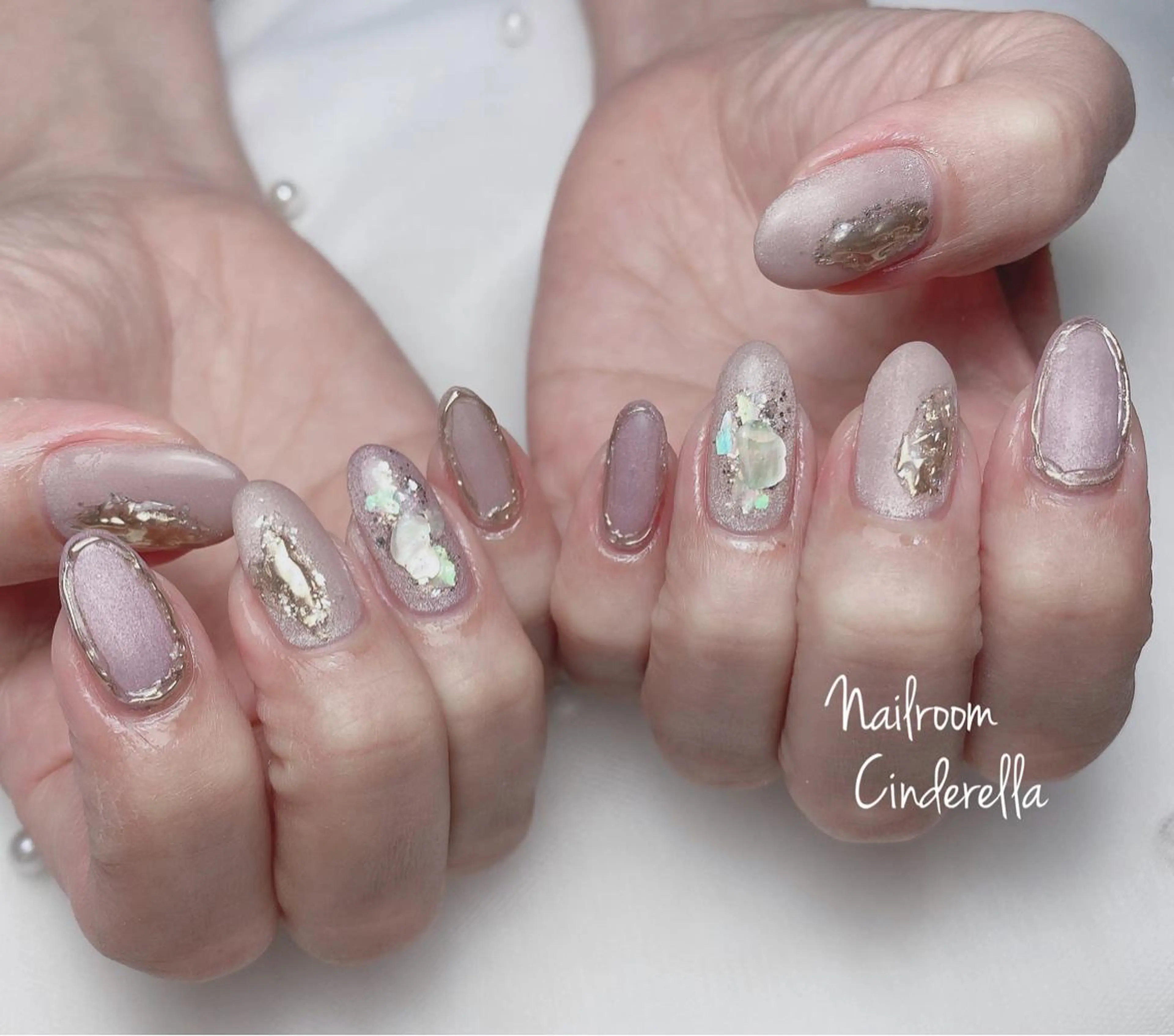 ネイル マットネイル ミラーネイル Nailroom. Cinderellaのネイルデザイン