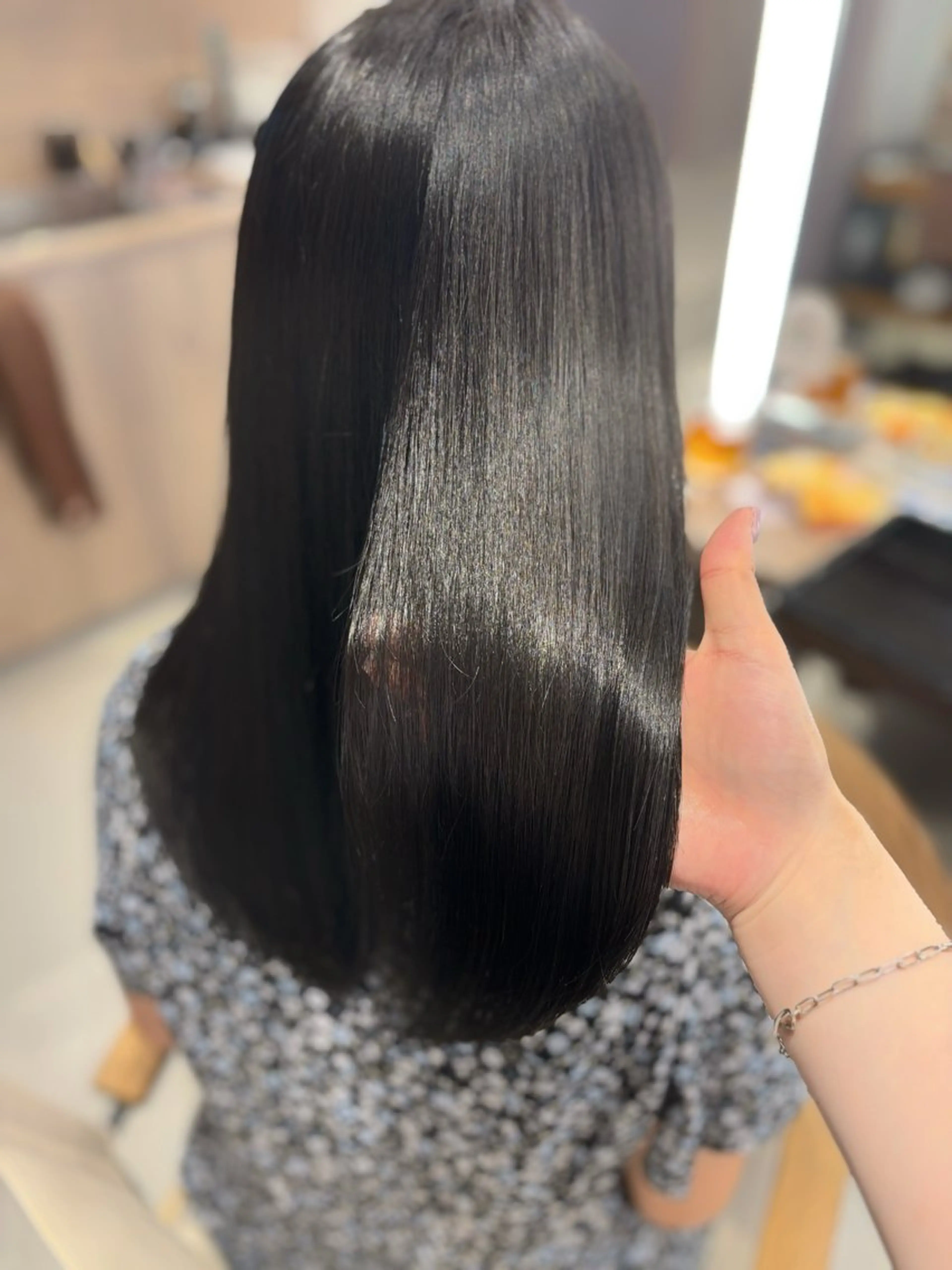 ミディアム カラー オリーブグレー 縮毛矯正 カット ヘアカラー レイヤーカット/ボブ /nene🍥⋆*のヘアスタイル