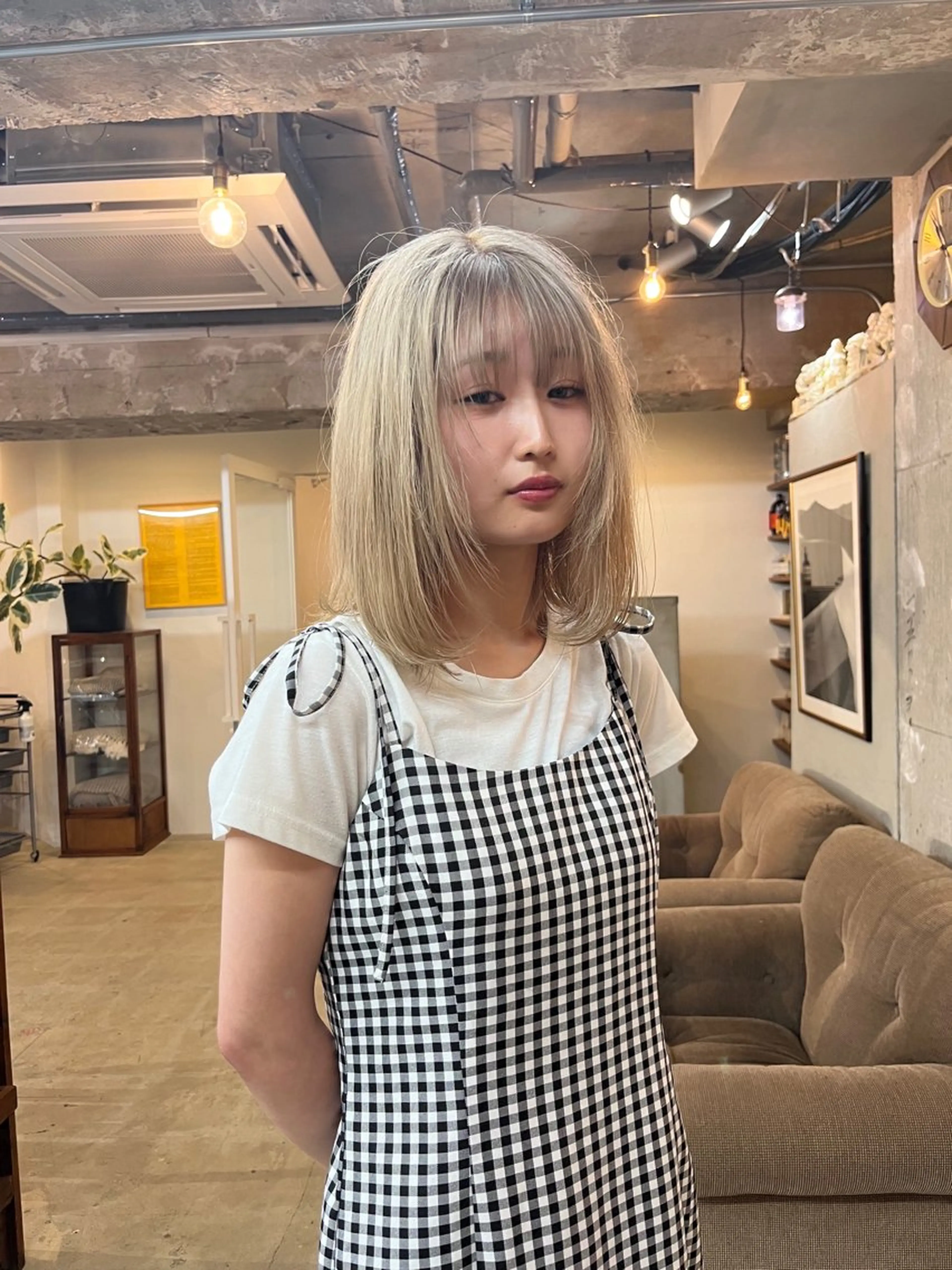 ミディアム カラー gattaca cocoroのヘアスタイル