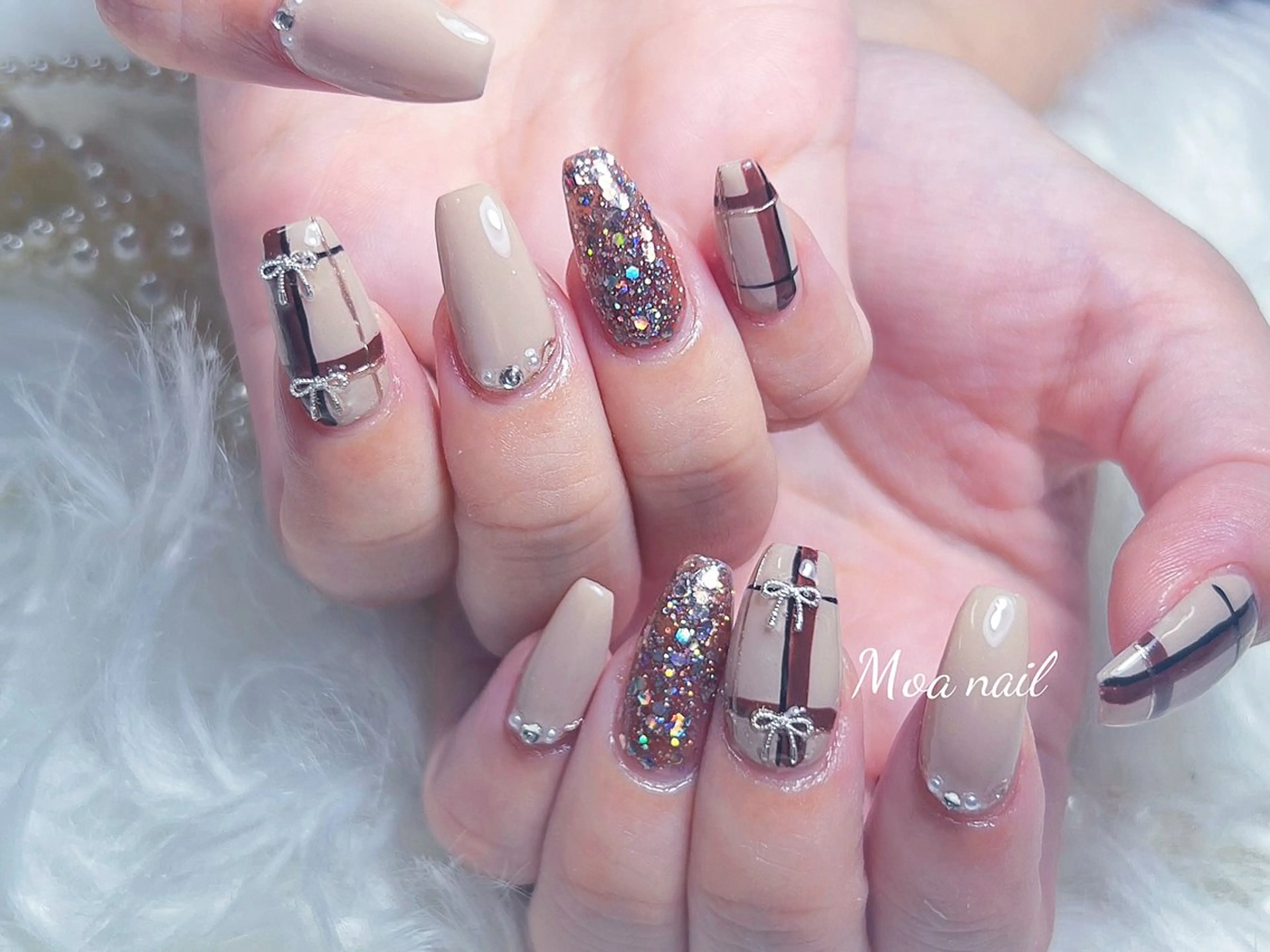 ネイル 長さ出し キラキラネイル リボン スカルプネイル シンプルネイル ハンドネイル Moa nailのネイルデザイン