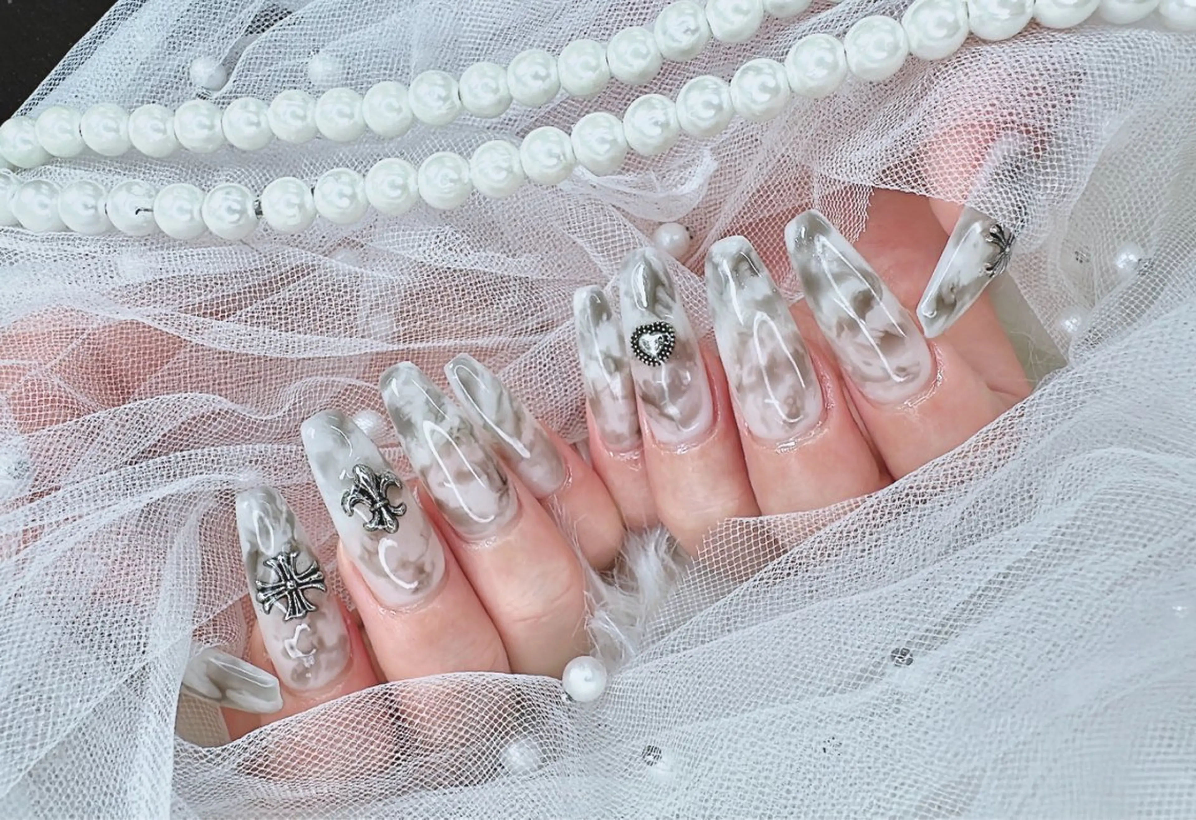 ネイル R nailsalon所属・R salonのネイルデザイン