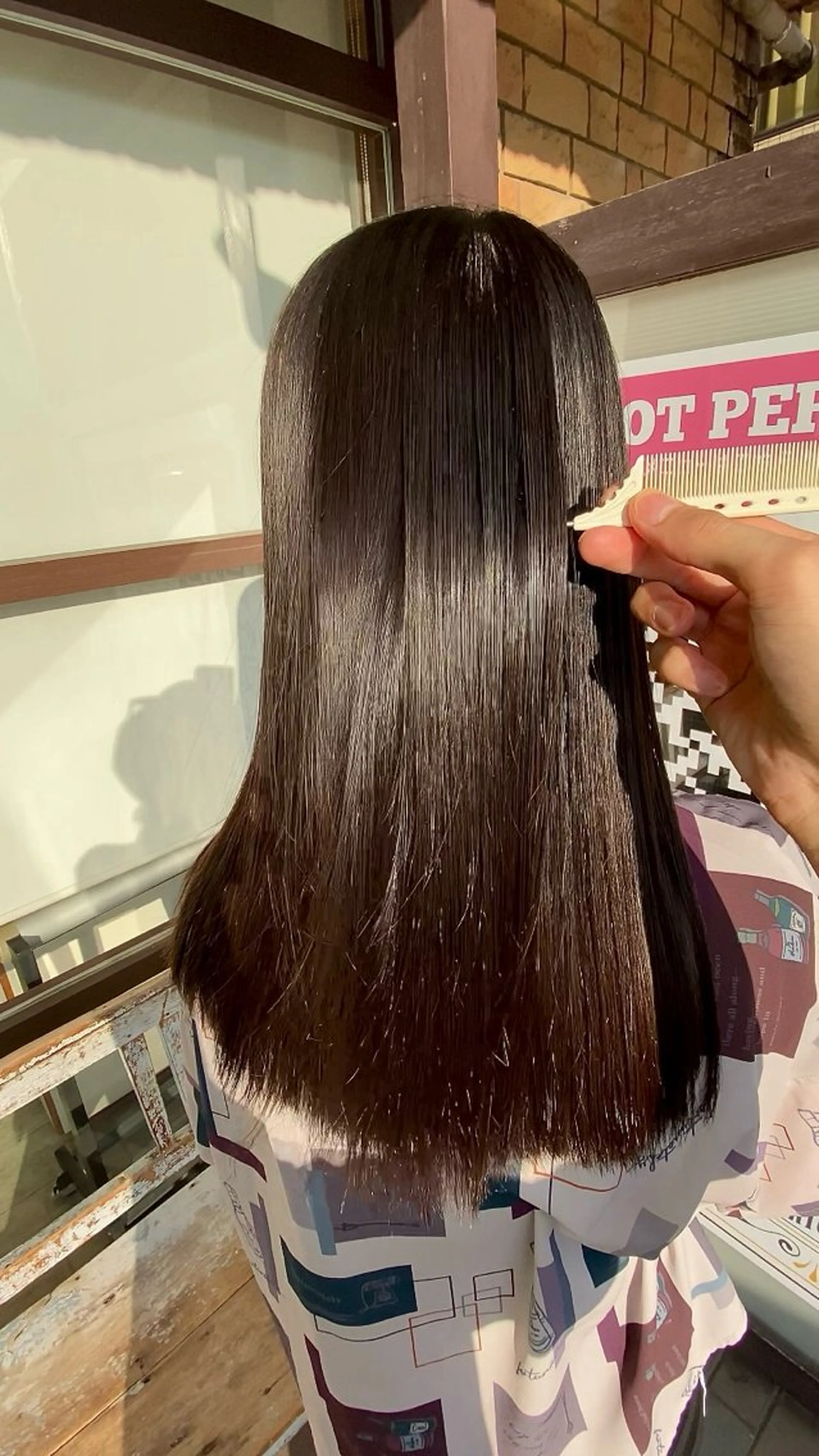 ロング YELLOW CORN 金沢文庫所属・【金沢文庫4分】髪質 改善/縮毛矯正アラタのヘアスタイル