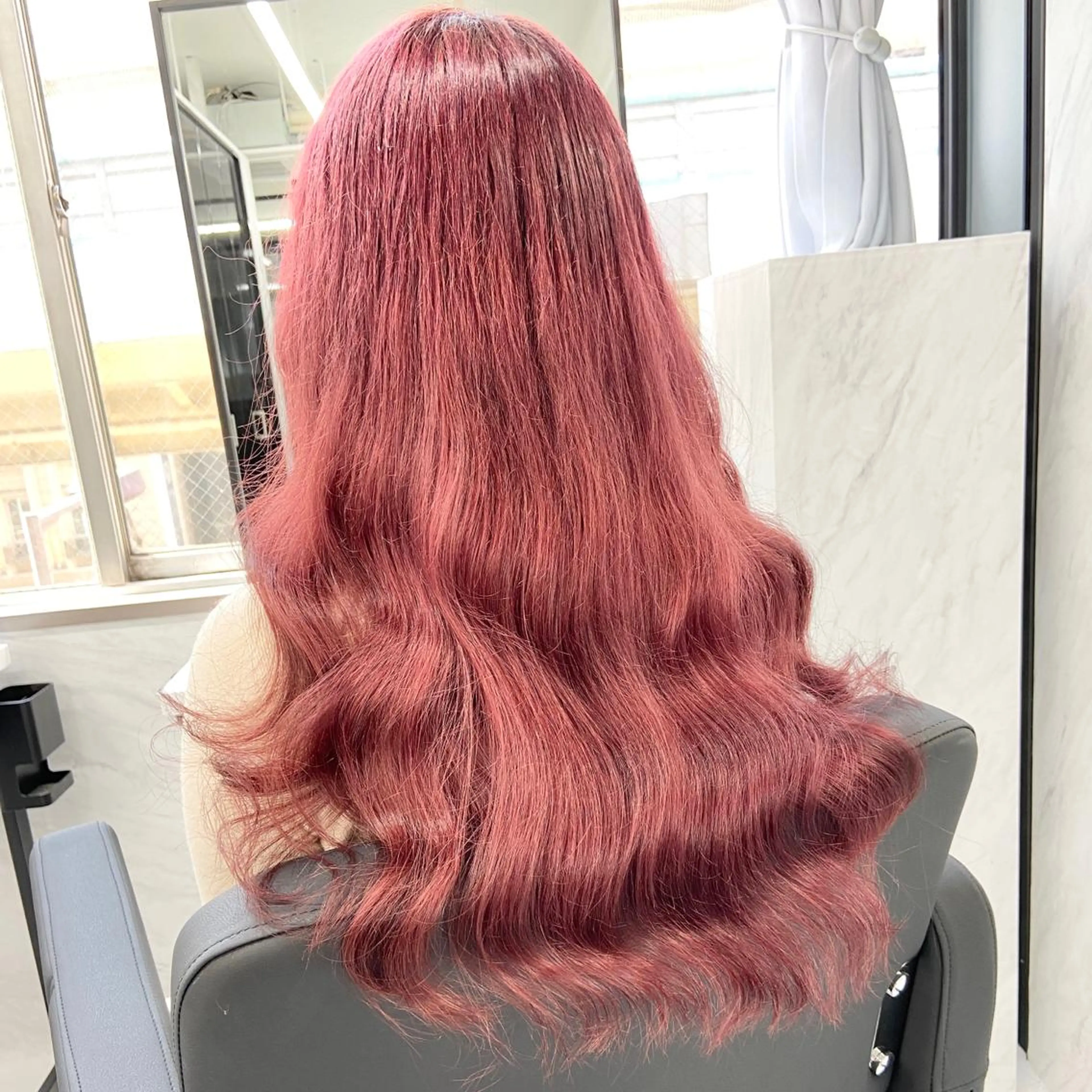 ロング カラー ハイトーンカラー ヘアカラー トリートメント ミルボンAujua認定サロン Ria OSAKA 梅田所属・メンズ、エクステ特化 Ryuのヘアスタイル