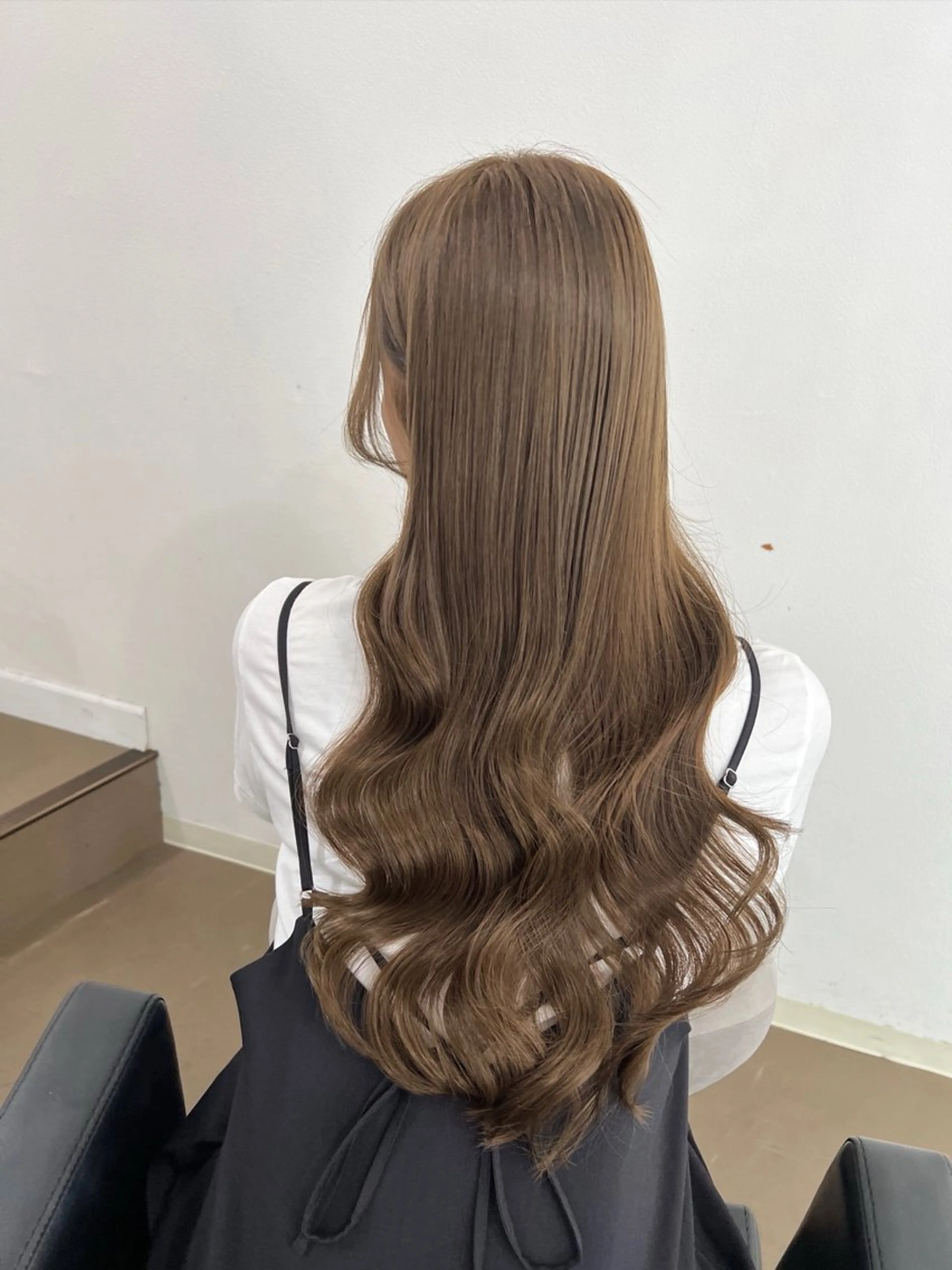 ロング ボブ くびれヘア 髪質改善 韓国風ヘア レイヤーカット 【ioe岡本】🐶 向井歩のヘアスタイル