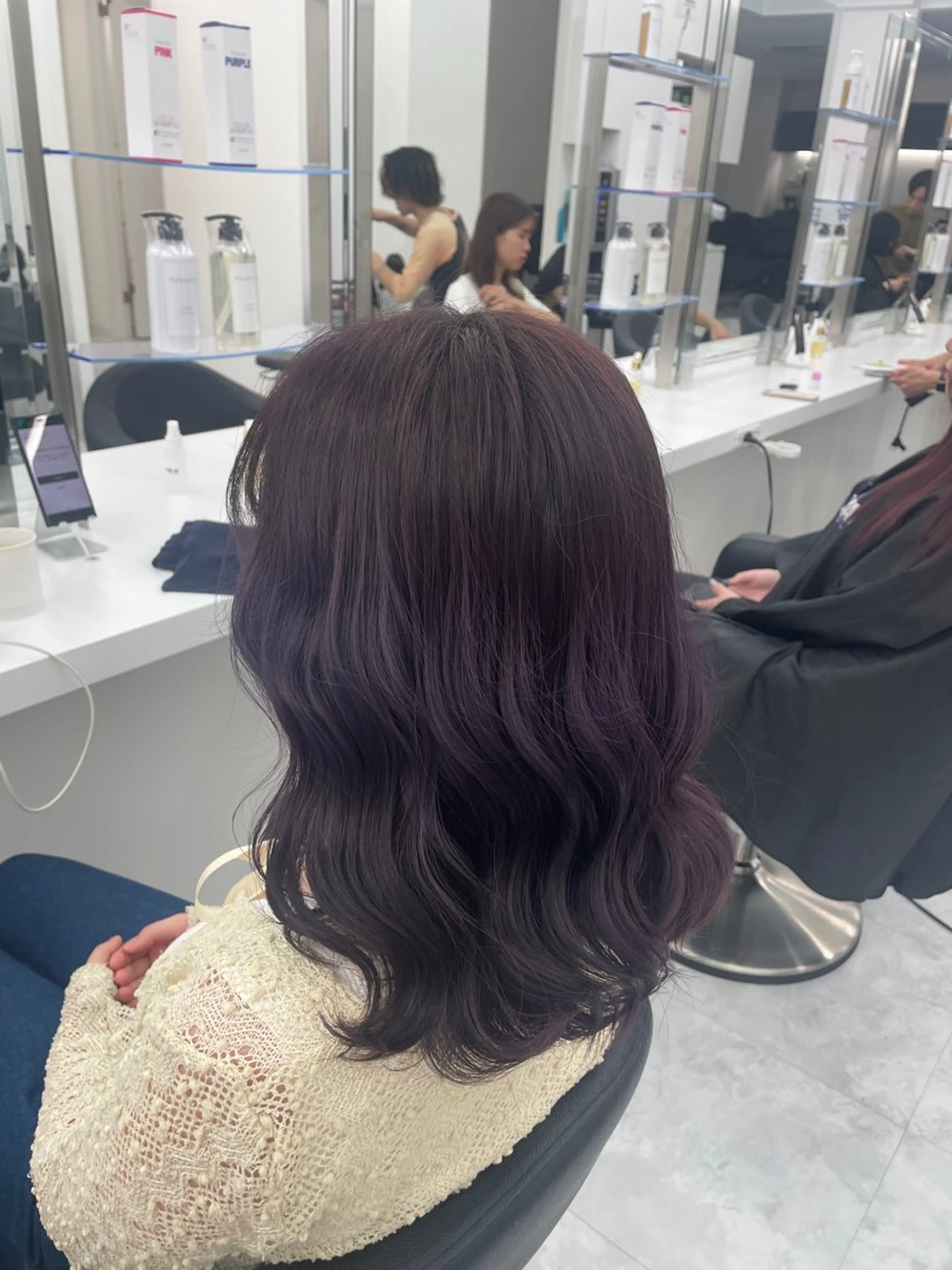 ロング 髪質改善 ヘアカラー 大人上品🤍明るめ ベージュ🤍REOのヘアスタイル