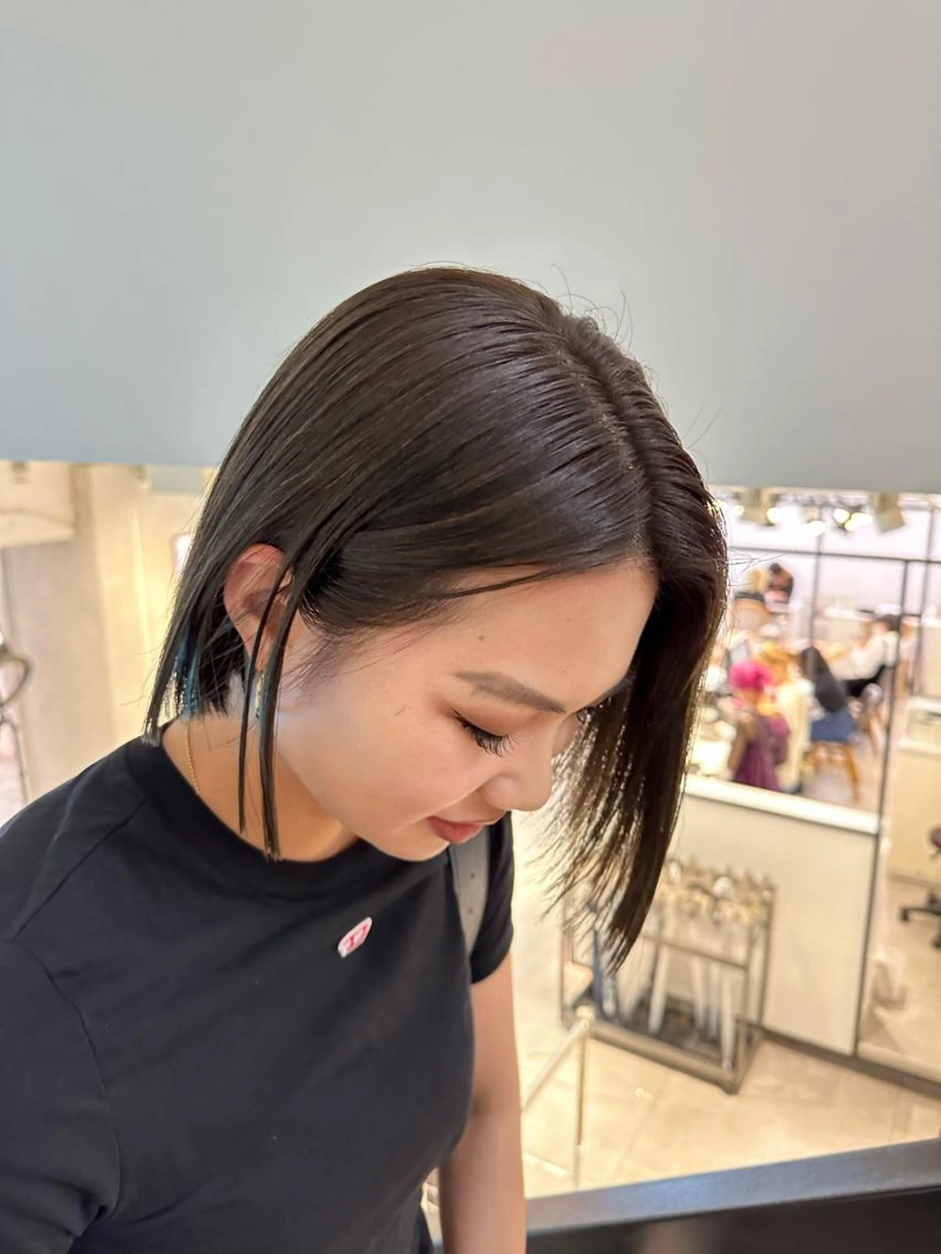学生・就活生へ‼️【🖤トーンダウンカラー🖤】黒染めじゃない黒染めで艶ヘアー✨✨の写真