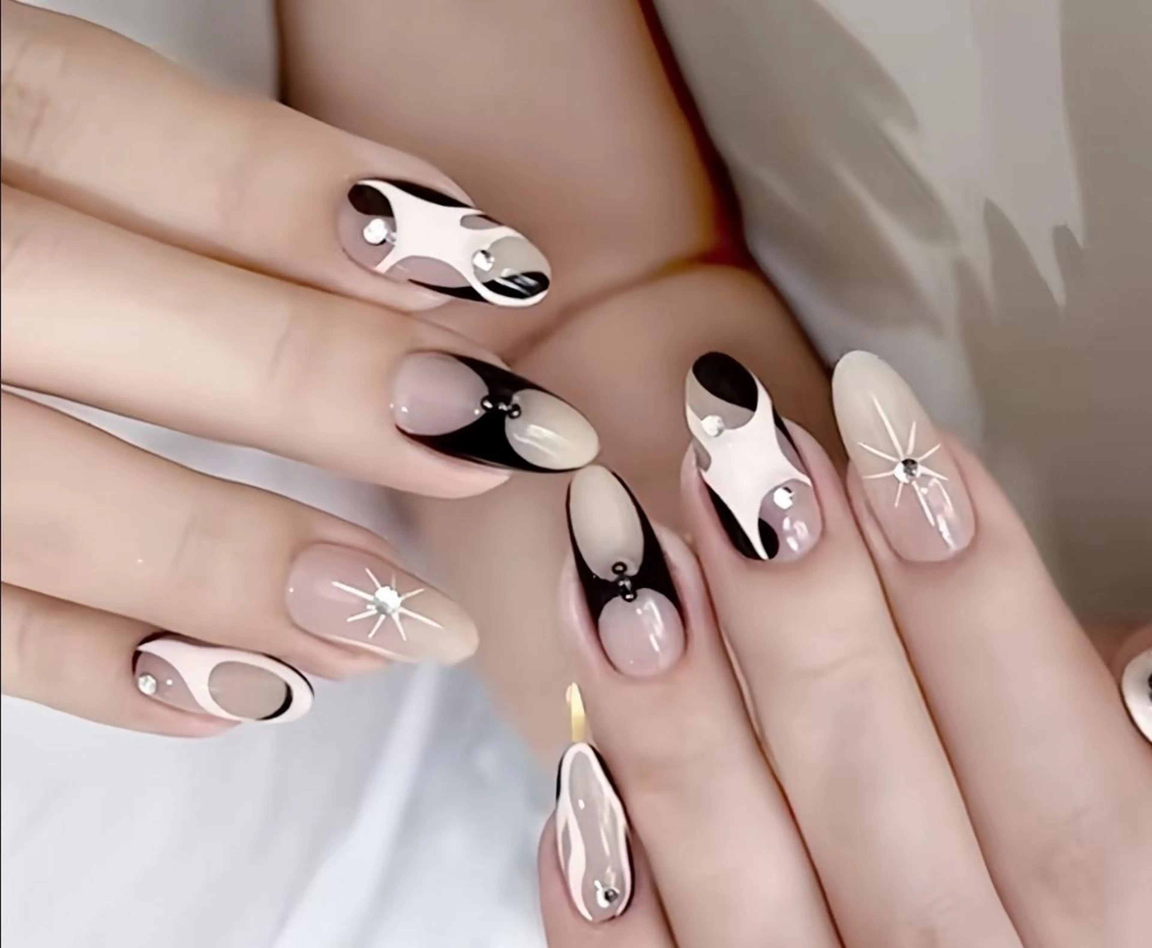 キッズ ハンドネイル By moonネイル 🌷ワンホン/韓国風のネイルデザイン