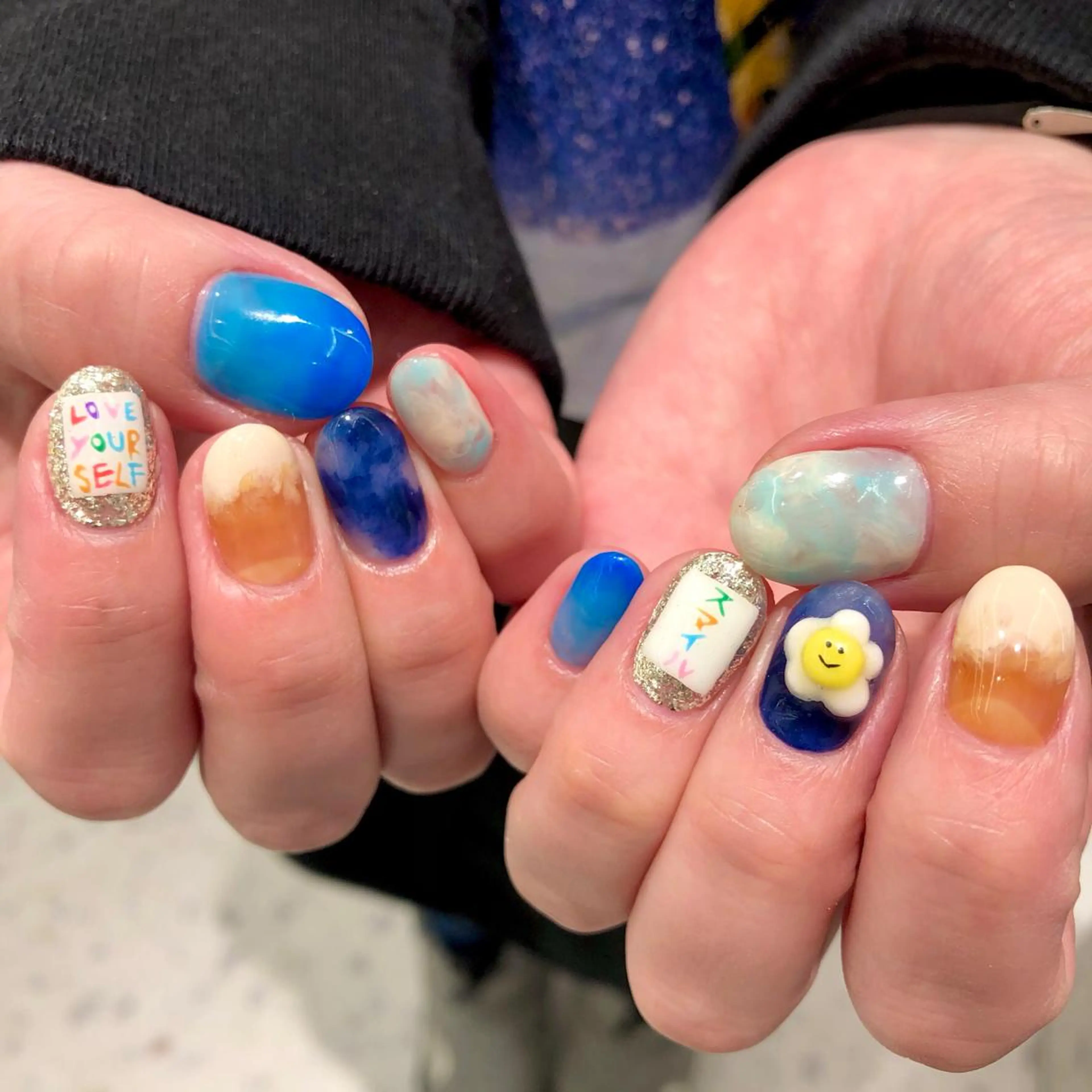 ネイル アートネイル ハンドネイル 🧁🥕 asukaのネイルデザイン
