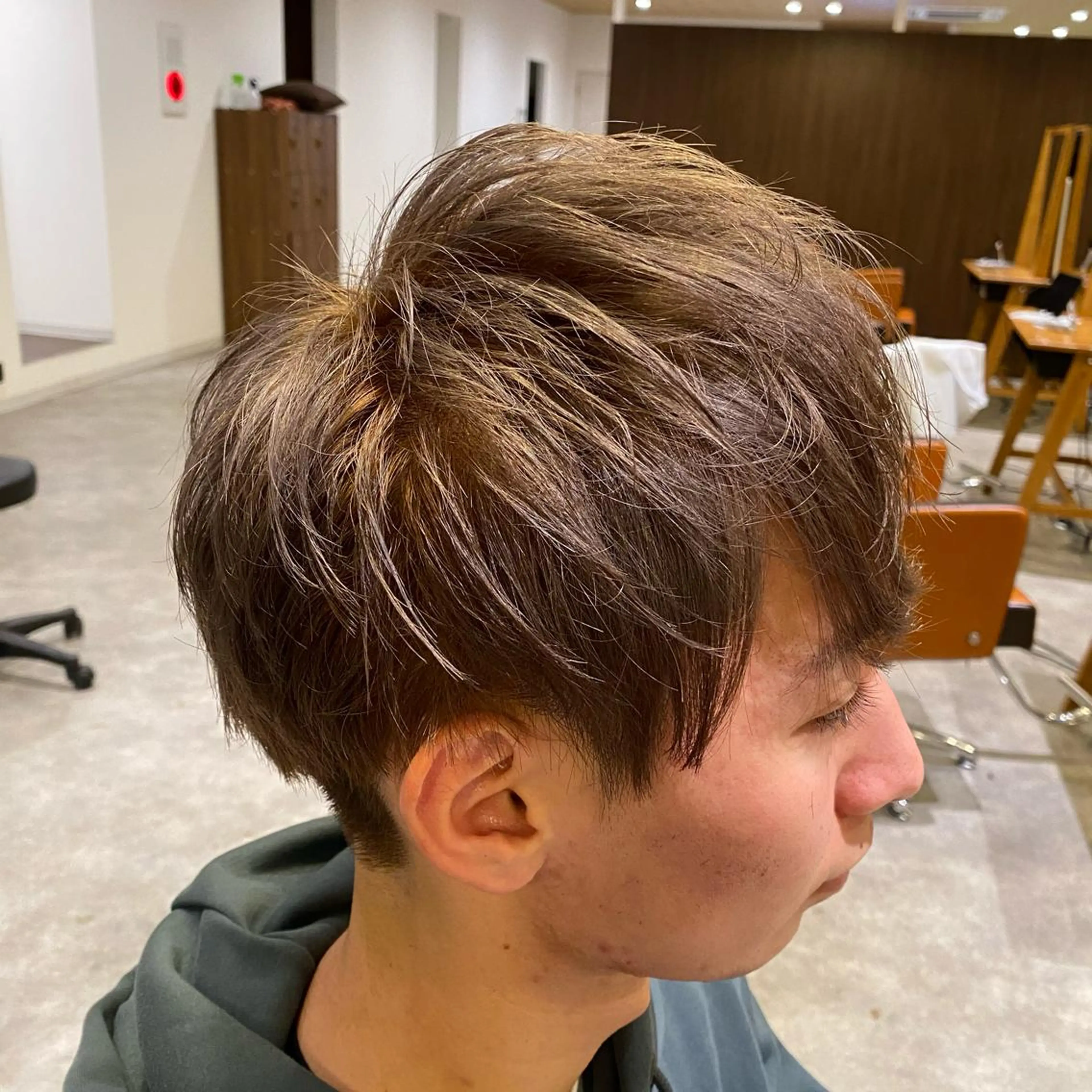 カラー メンズ 松本 直也のヘアスタイル