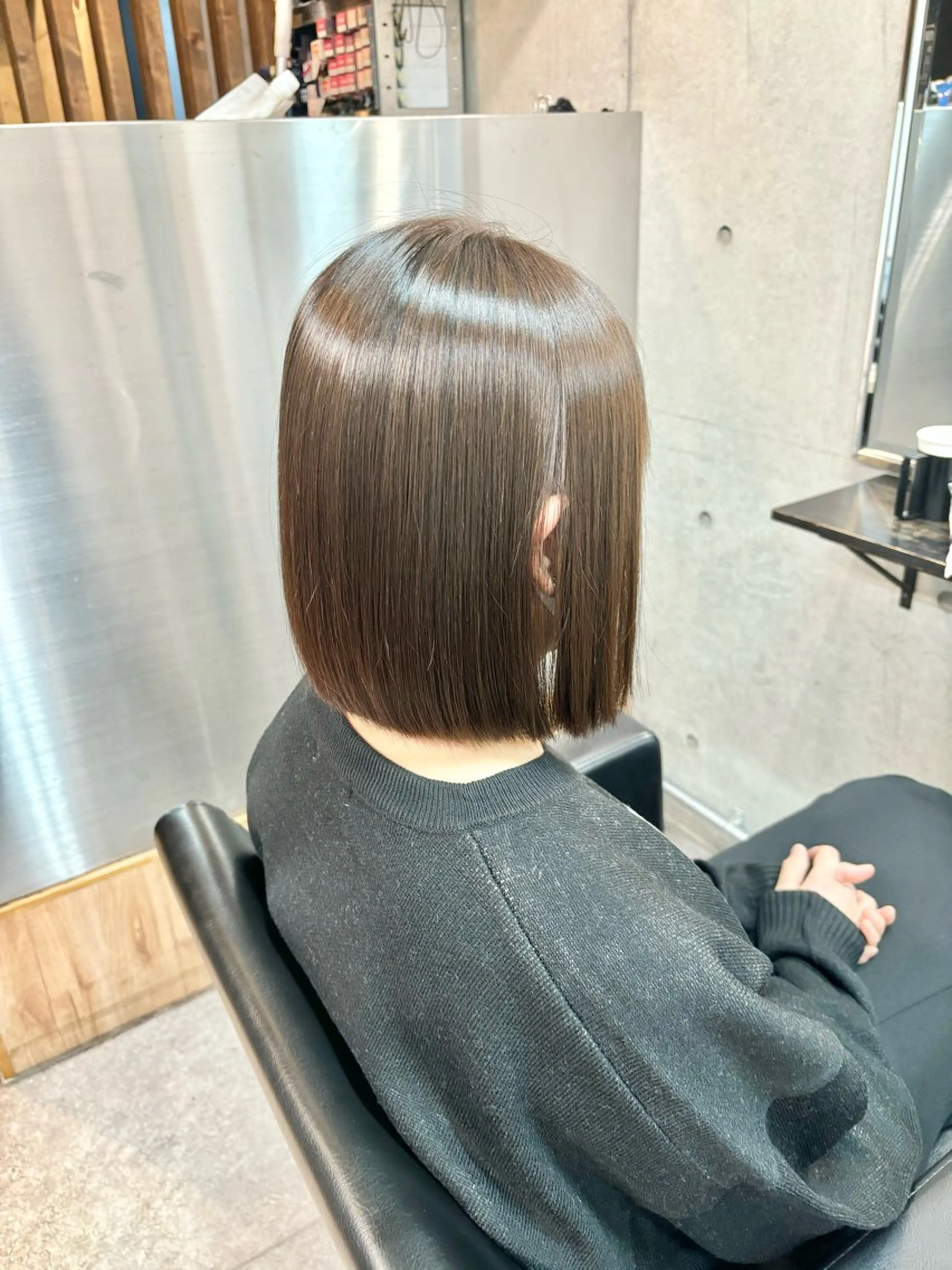 ショート カラー パーマ ブリーチ ボブ 縮毛矯正 酸性ストレート ストレートパーマ カット ヘアカラー 縮毛矯正 トリートメント ショートボブ髪質改善 縮毛矯正のプロ山道潤のヘアスタイル