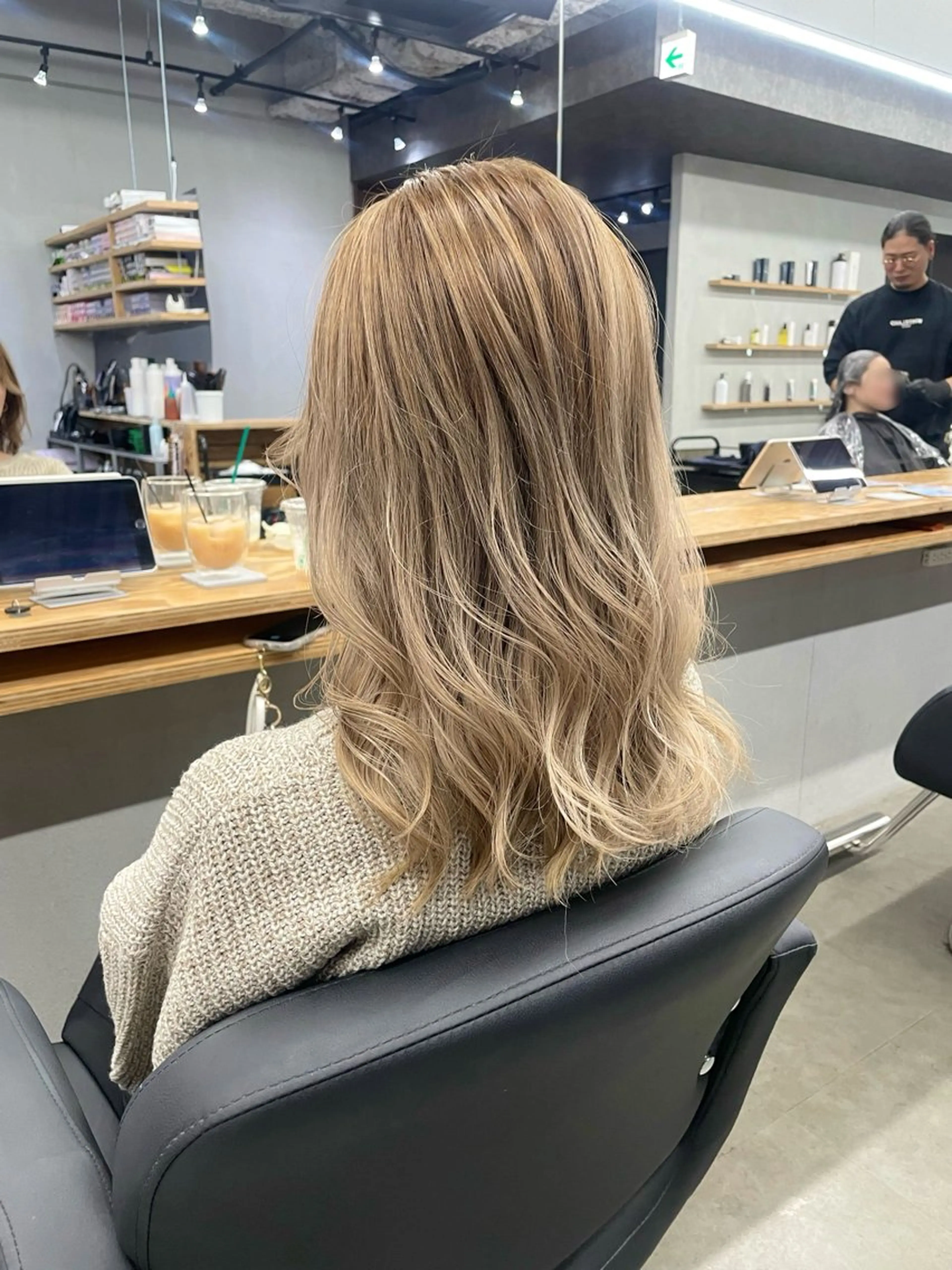 ミディアム カット ヘアカラー トリートメント ひより ／Nのヘアスタイル