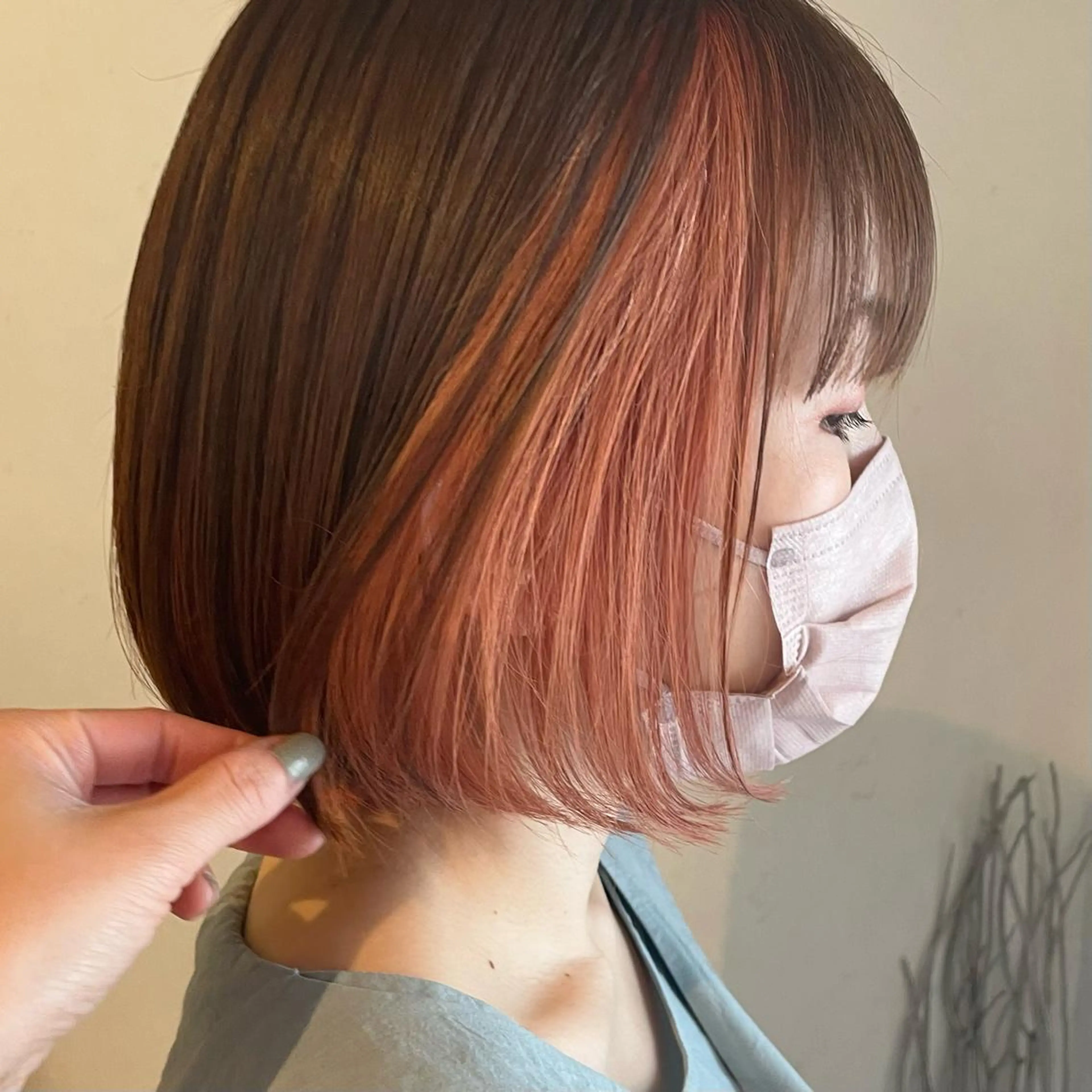 ショート カラー ベージュカラー インナーカラー オレンジ オレンジベージュ ボブ ヘアカラー トリートメント kitin 吉祥寺 山岸花のヘアスタイル