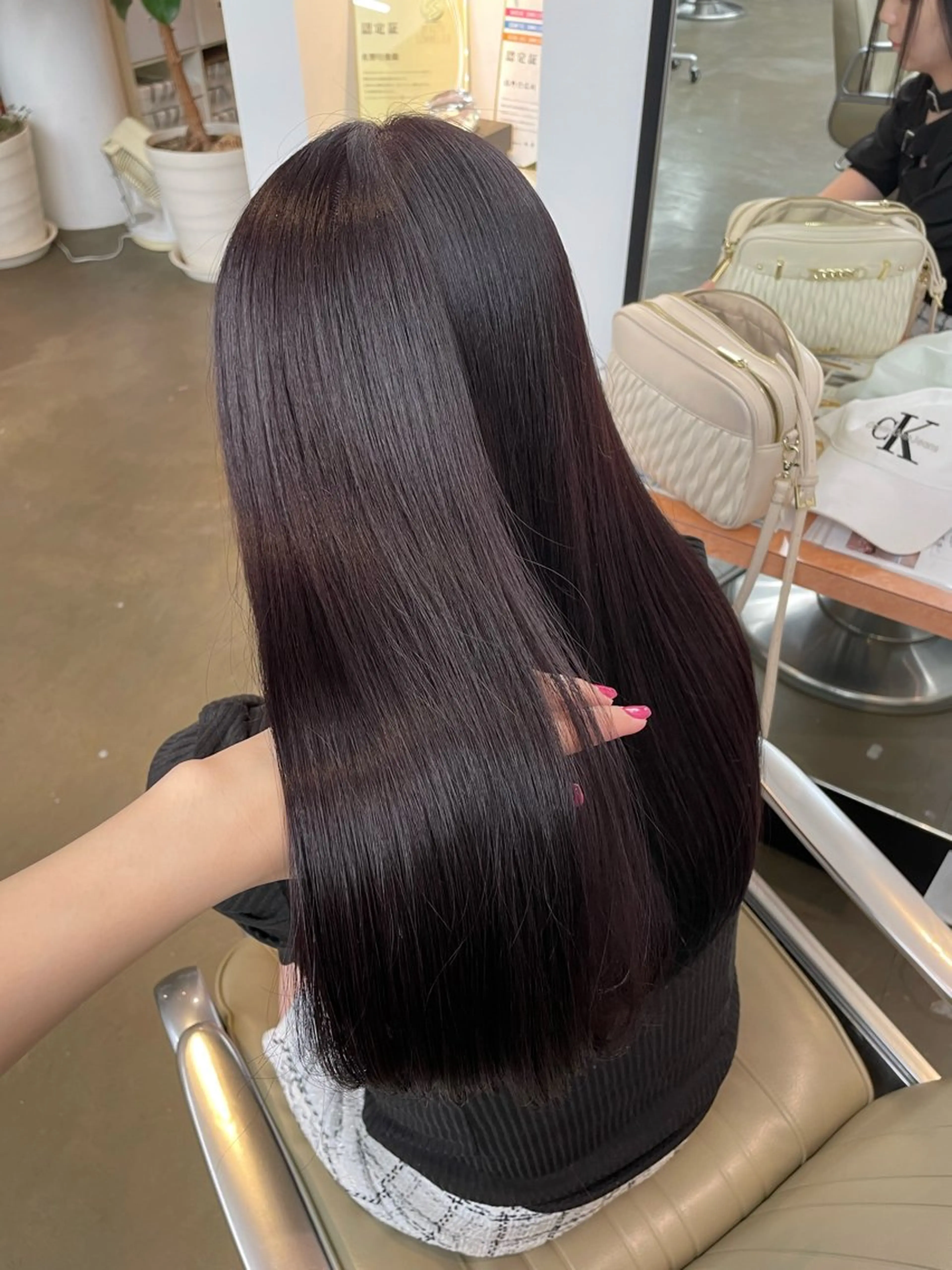 🍫【ミニモ限定】カット➕髪質改善Aujua４or５システムトリートメント♥️の写真