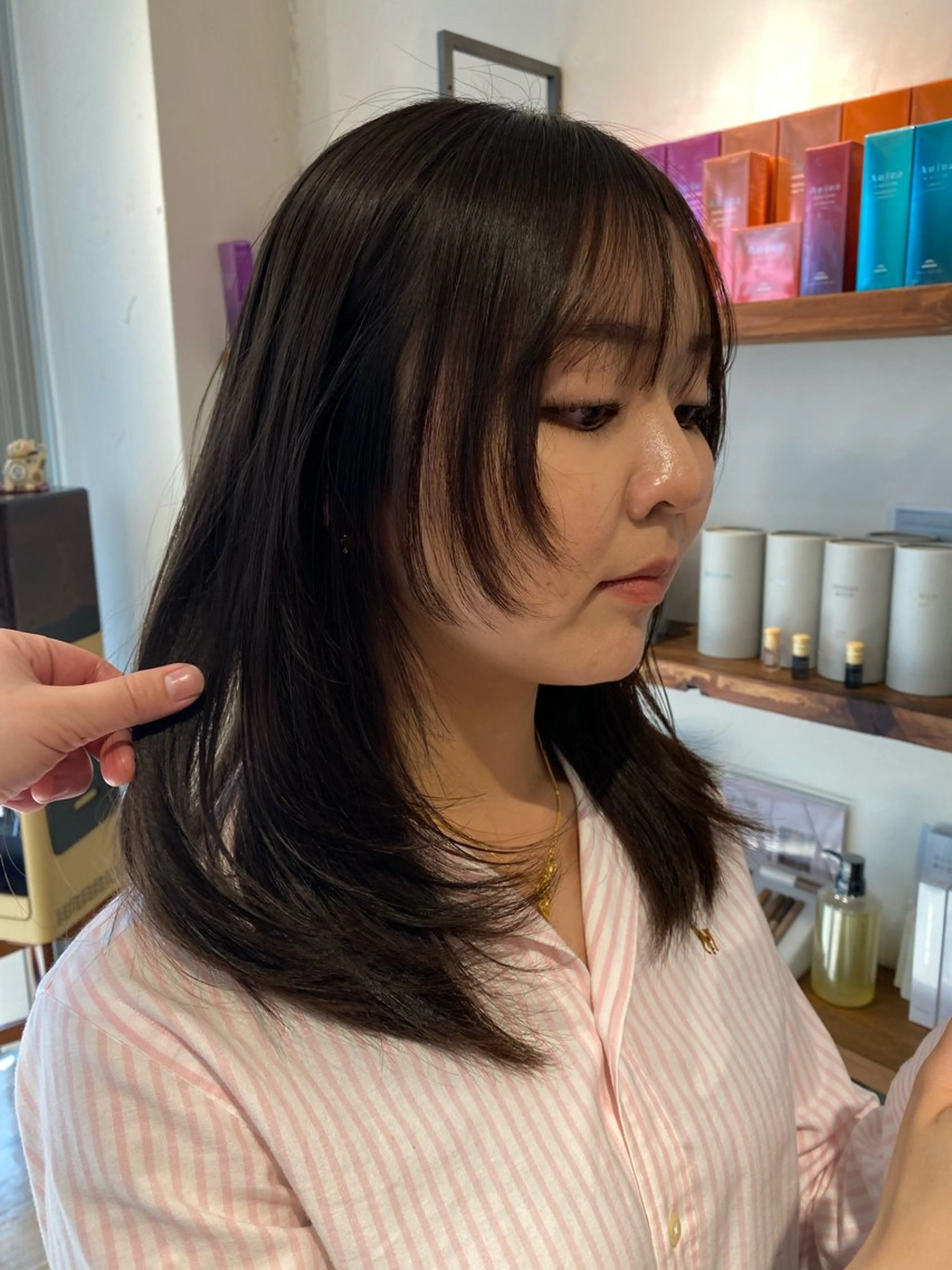 セミロング カラー カット ヘアカラー ナチュラルヘア🫧 ナナミのヘアスタイル