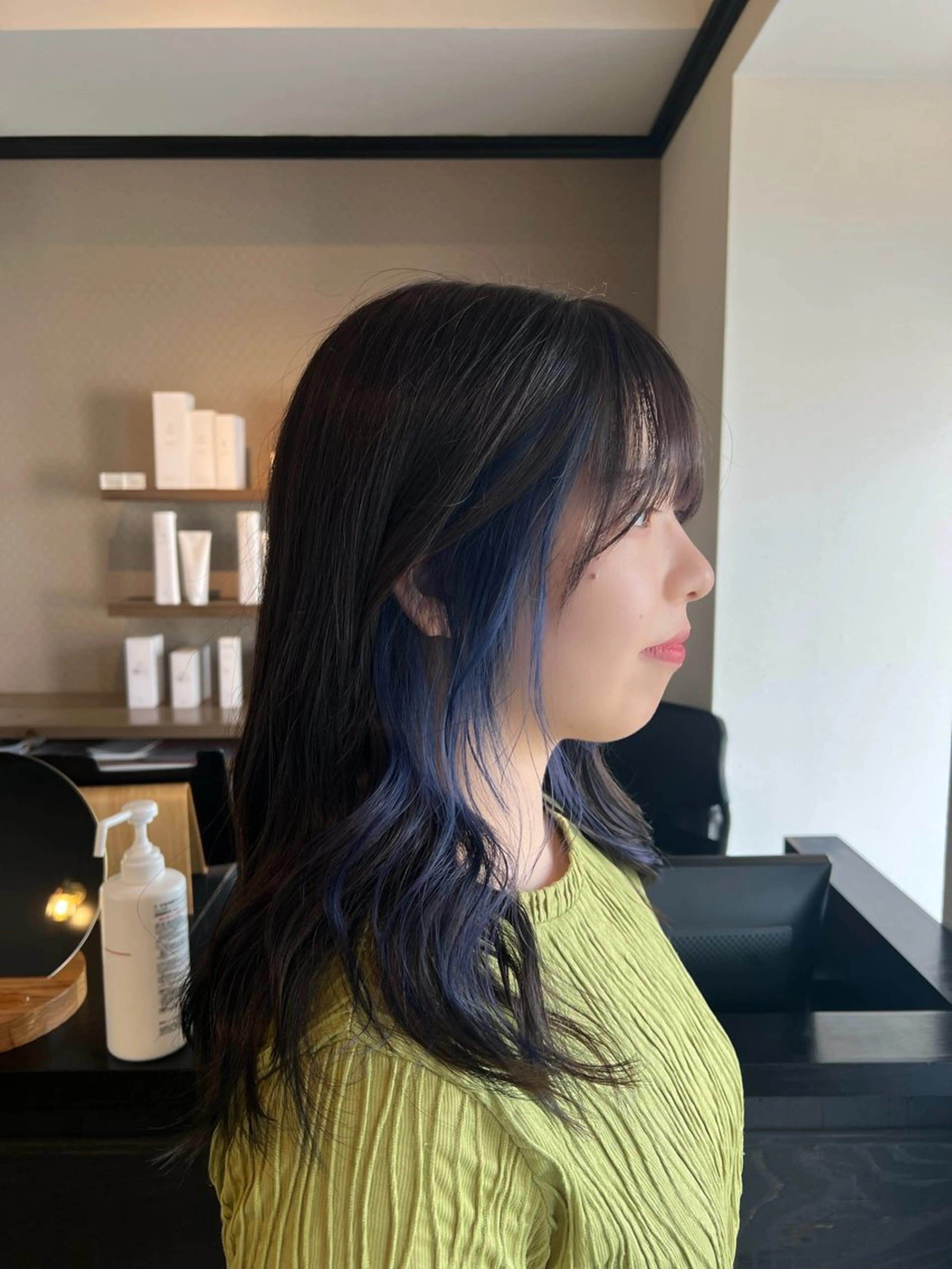 セミロング カラー デザインカラー イヤリングカラー VISEO ／ Suzuのヘアスタイル