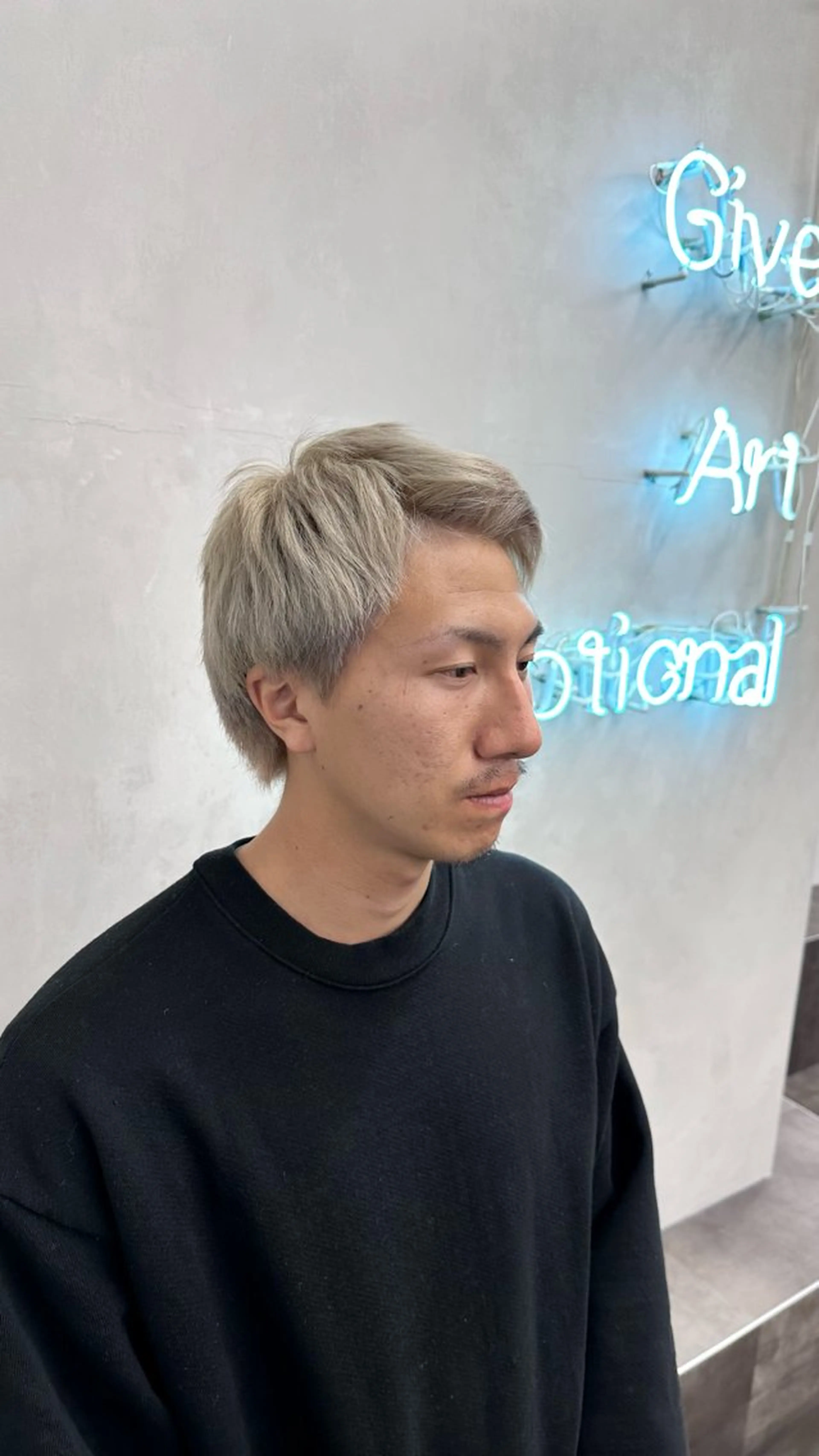 カラー ベージュカラー ブリーチ 透明感カラー ホワイトベージュ GARTE所属・ゲンキ/ボブ /レイヤーカットのヘアスタイル