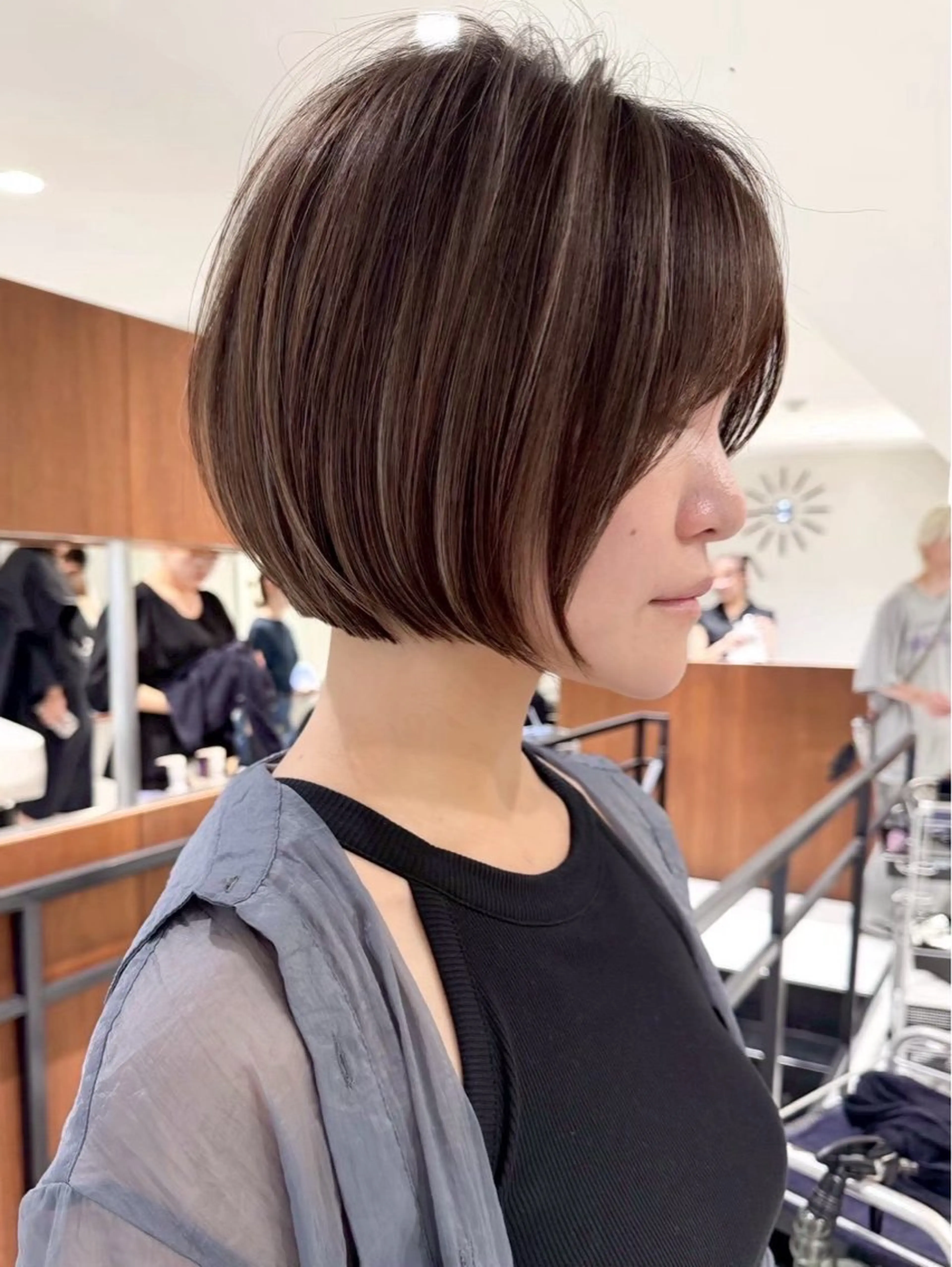 ショート ショートボブ ボブ 髪質改善 レイヤーカット ショートヘア 市毛 結菜のヘアスタイル