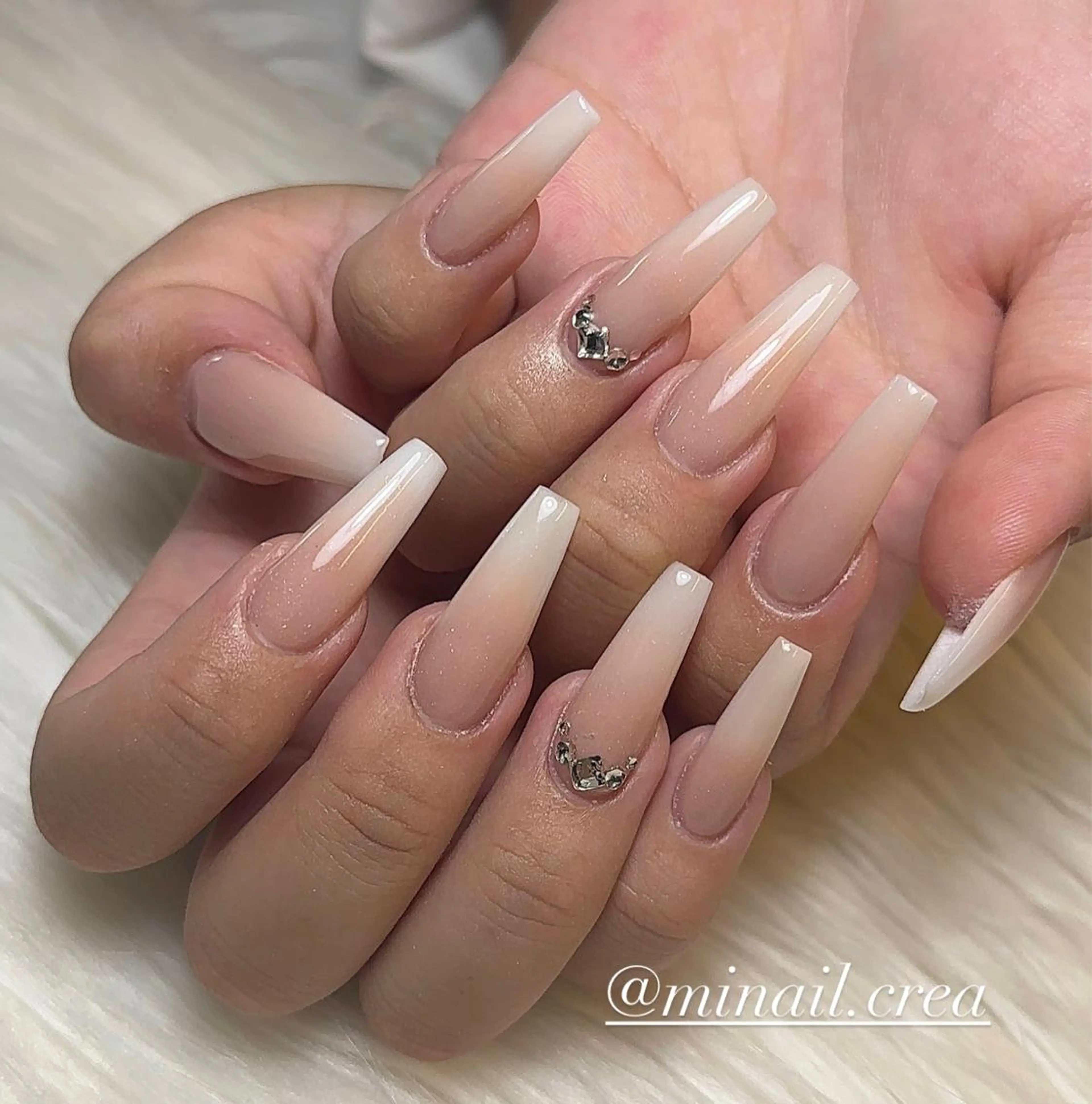 ネイル グラデーション キラキラネイル ロングネイル スカルプネイル シンプルネイル ハンドネイル CRéA　-private nailsalon-所属・CReA nailのネイルデザイン