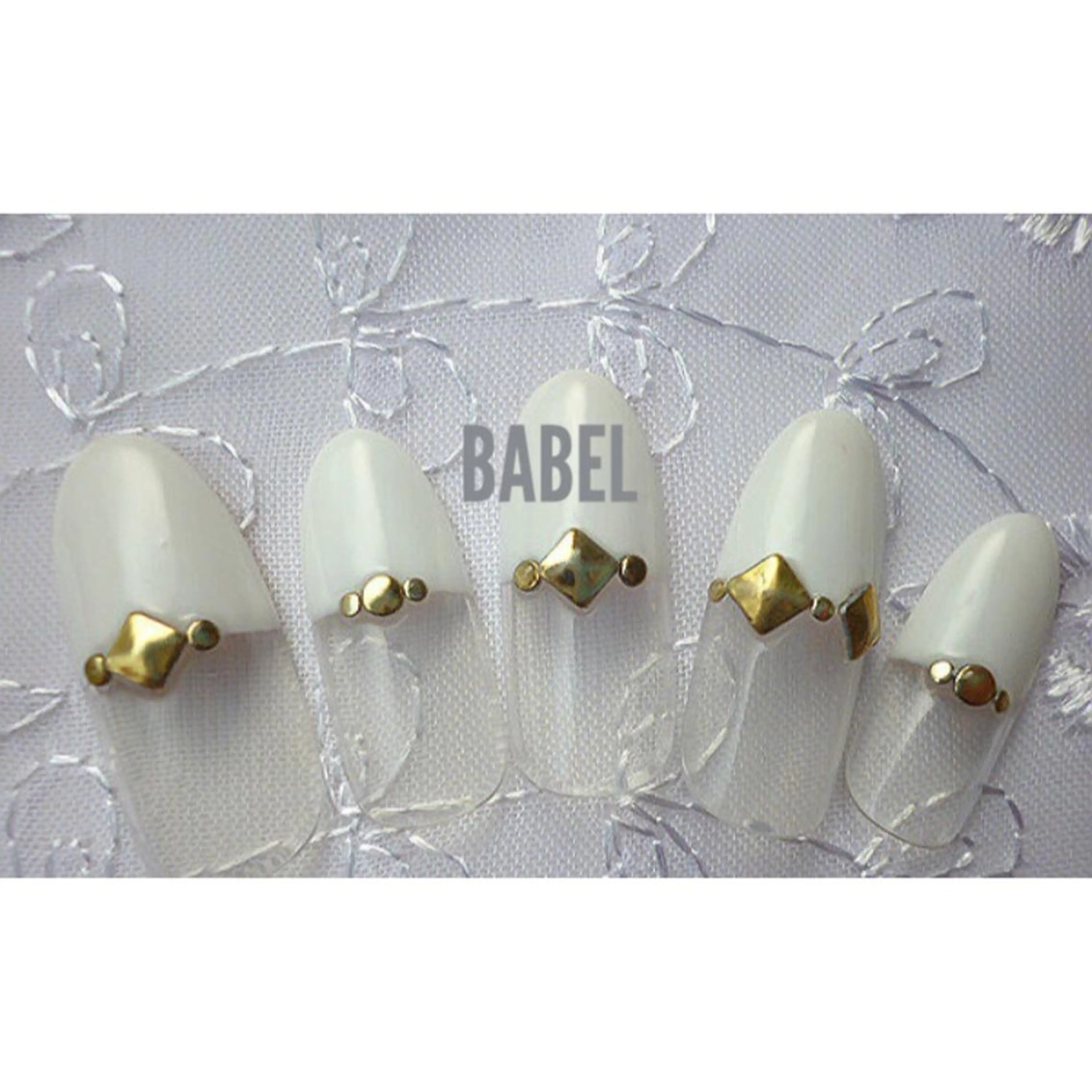 ネイル ストーンネイル BABELバベル所属・江戸川橋✨BABEL 【バベル】大人可愛いのネイルデザイン