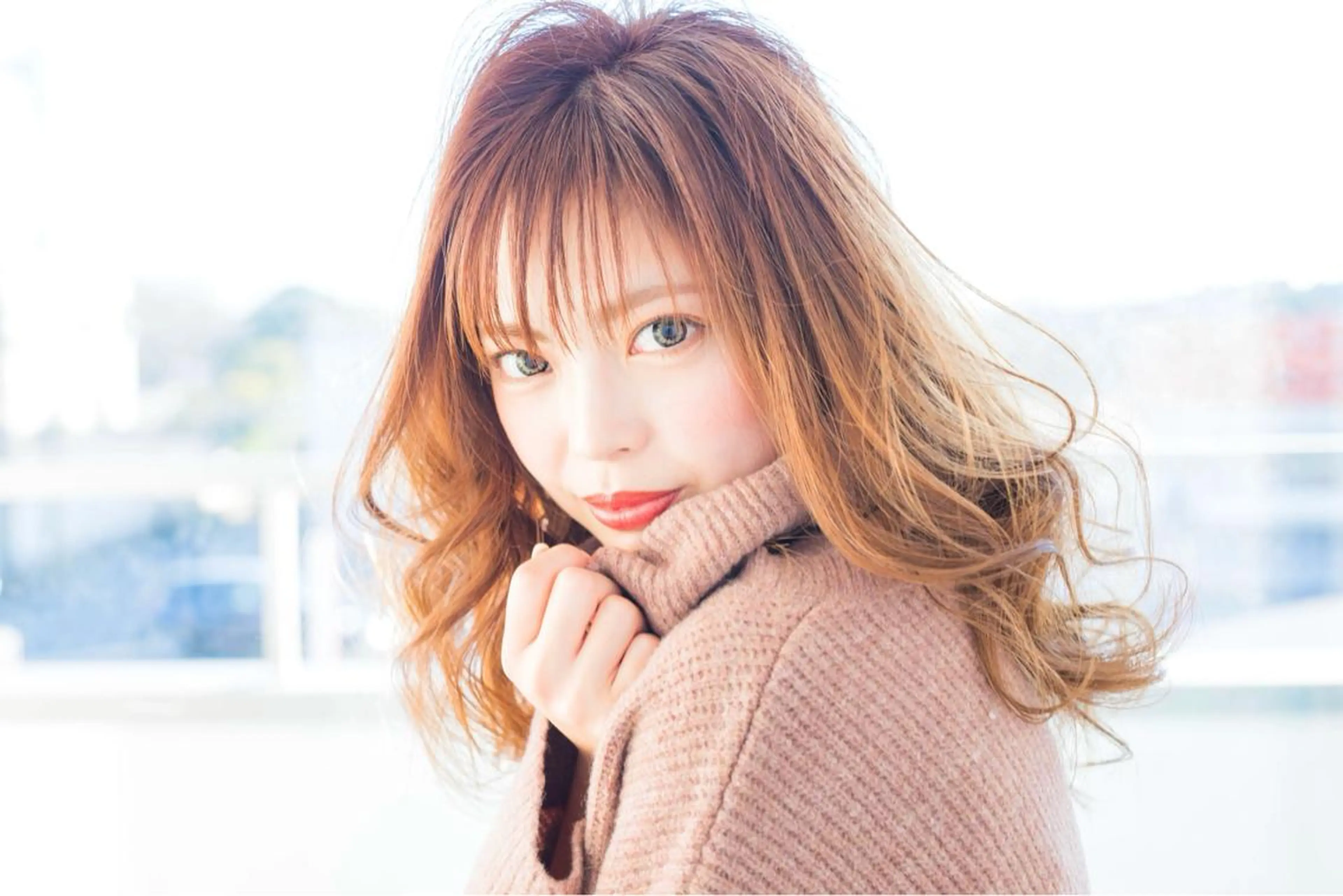 ロング カラー ベージュカラー オレンジ オレンジベージュ レイヤーカット シースルーバング フリーランス【Chill-hus】所属・小野 和摩のヘアスタイル
