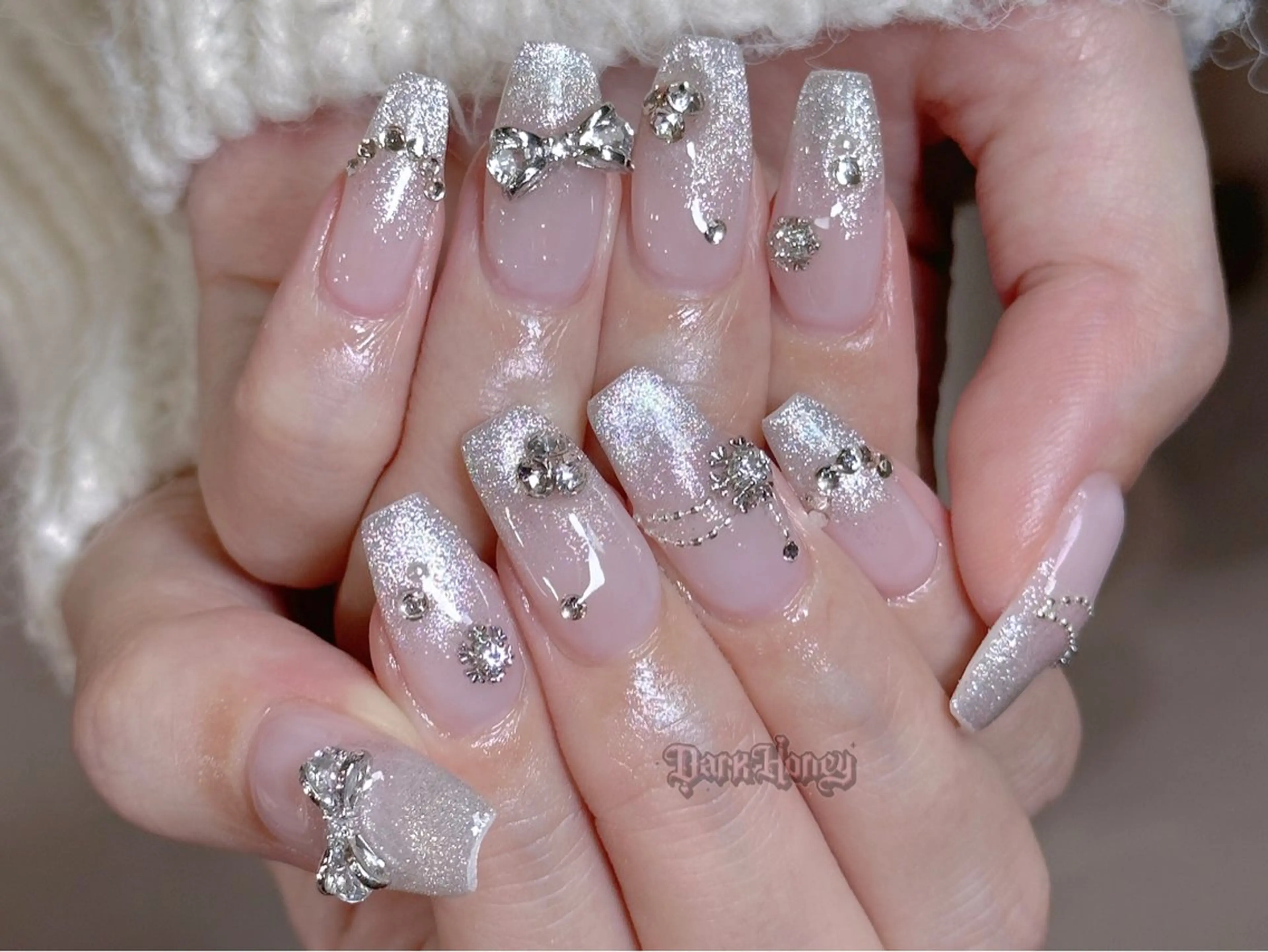 ネイル ハンドネイル Dark honey スカルプ専門原宿店のネイルデザイン