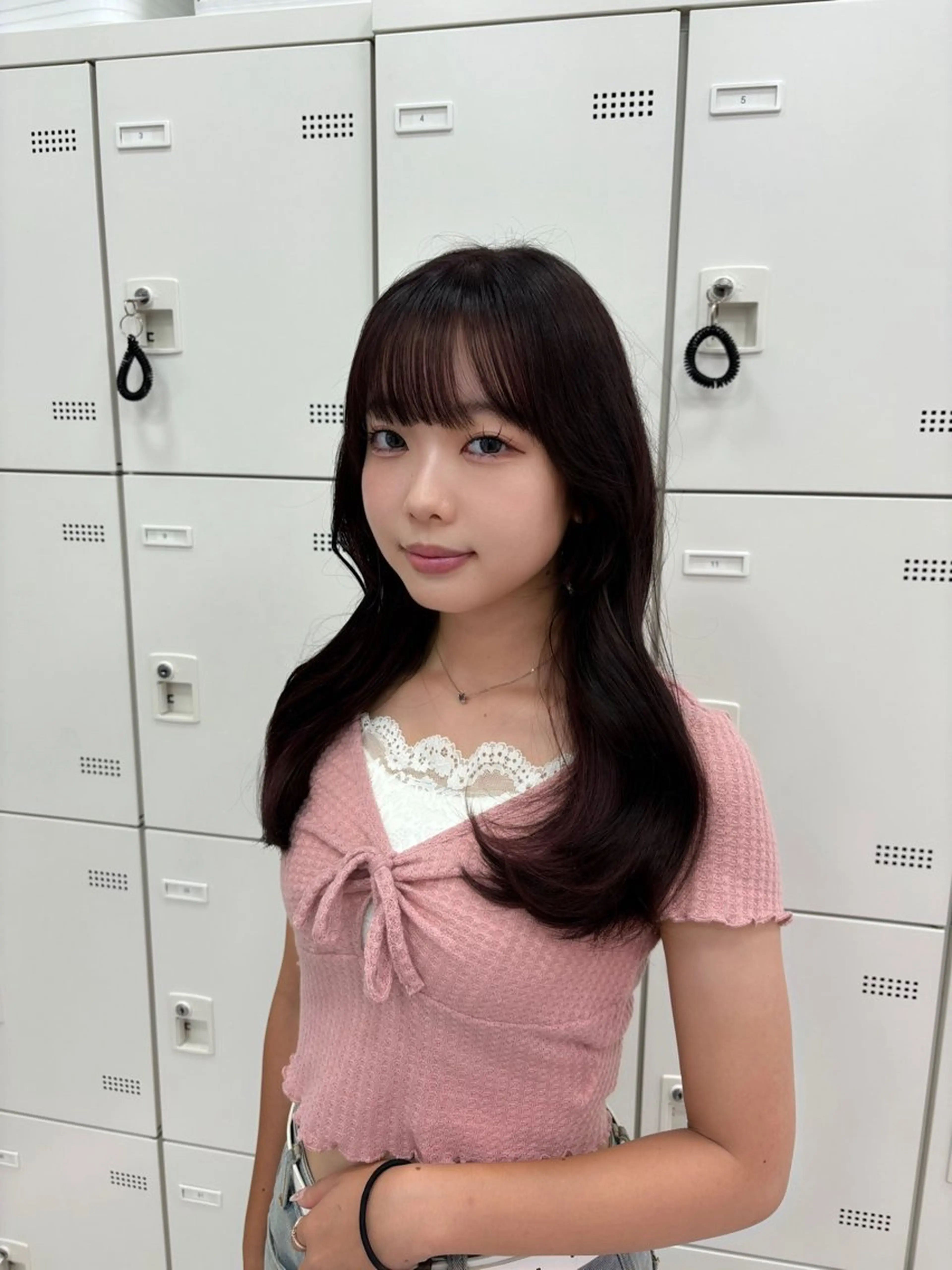 ロング カラー カット ヘアカラー トリートメント ヘッドスパ ヘアセット 韓国レイヤー ハッシュカットのヘアスタイル