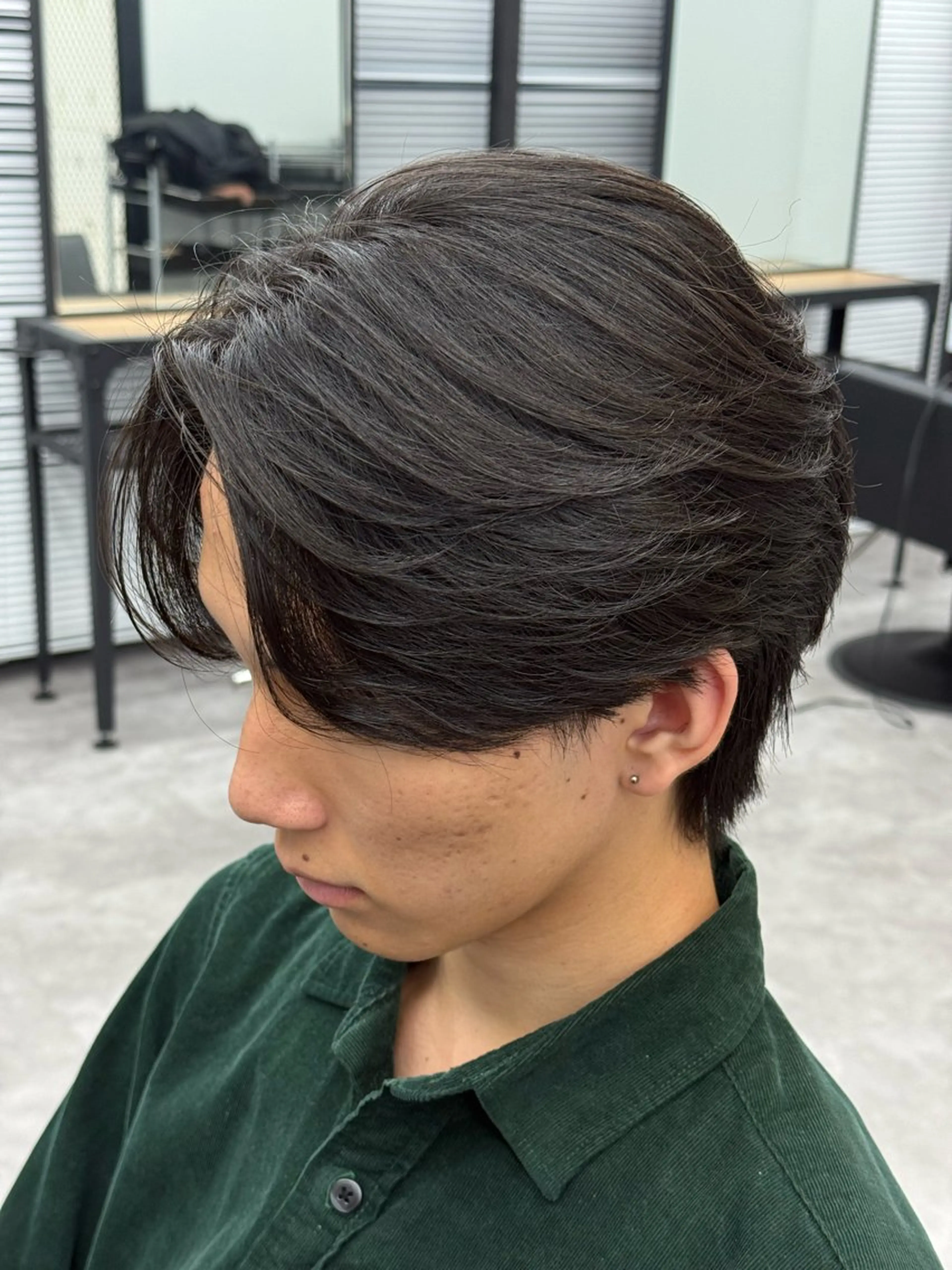 メンズ フェザーパーマ メンズパーマ カット 縮毛矯正 First藤沢所属・【メンズ特化美容師】 鈴山湧也のヘアスタイル