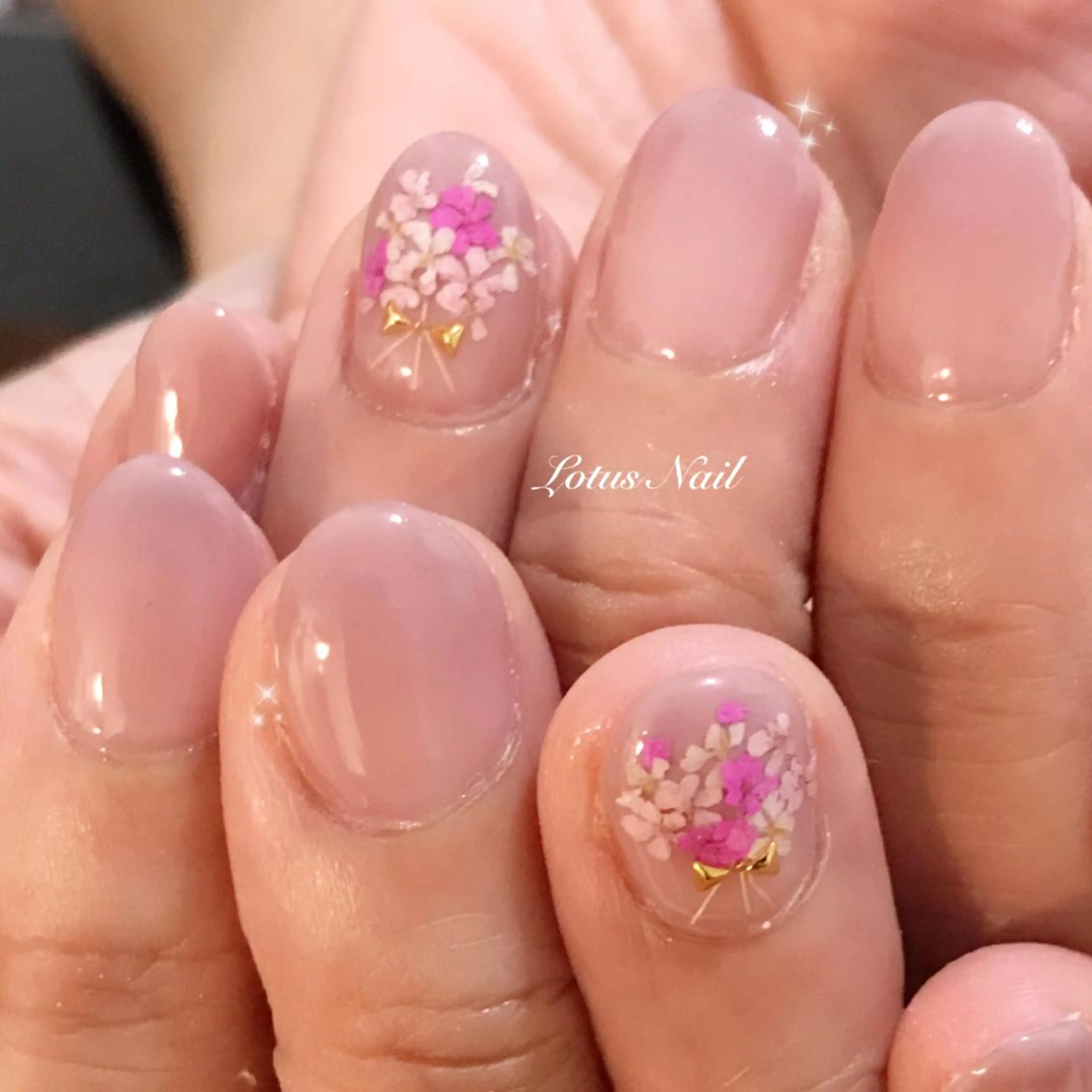 ネイル Lotus Nailのネイルデザイン