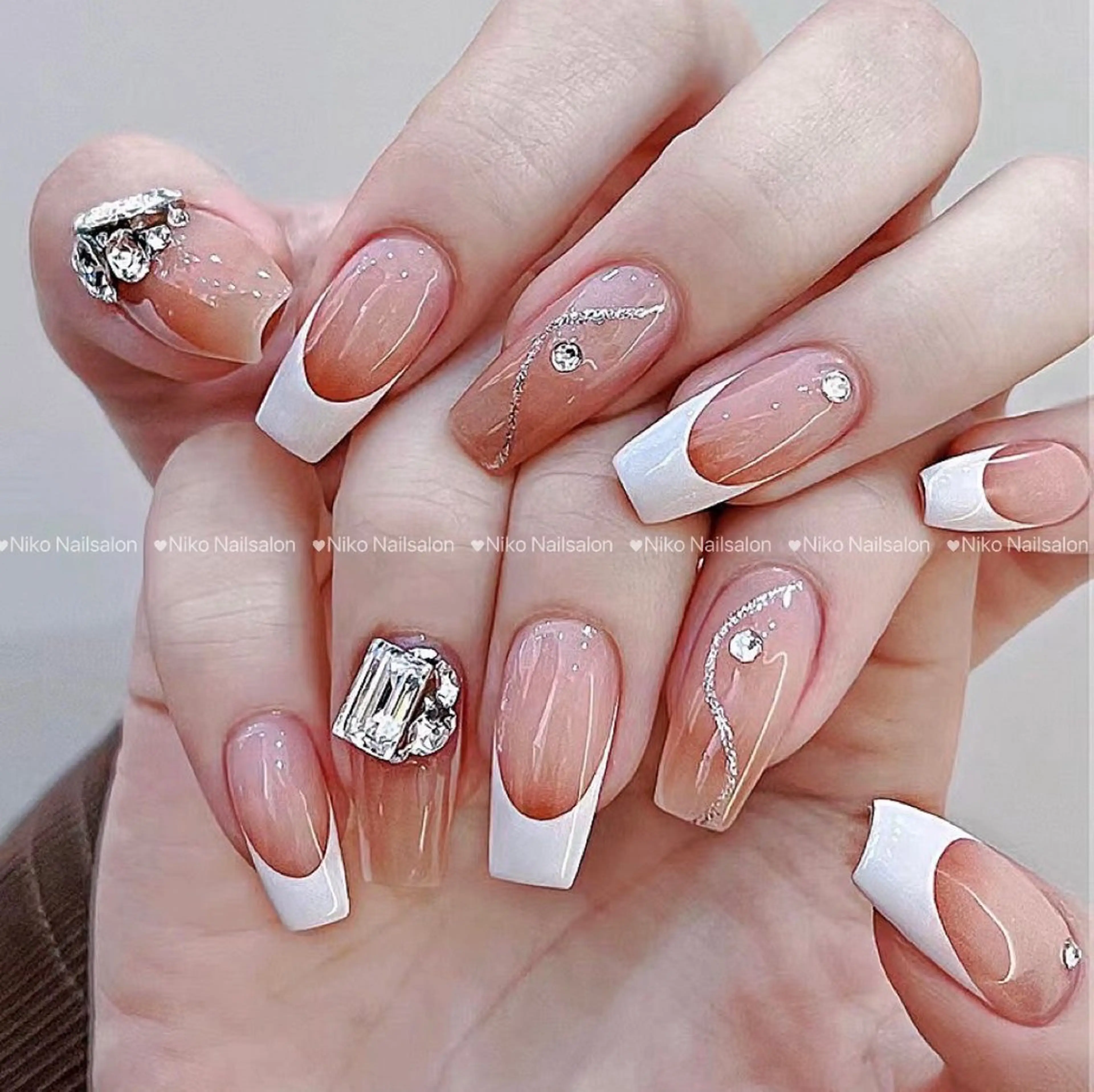 ネイル チークネイル 長さ出し フットネイル フレンチネイル ジェルネイル Niko Nail salon 銀座本店のネイルデザイン