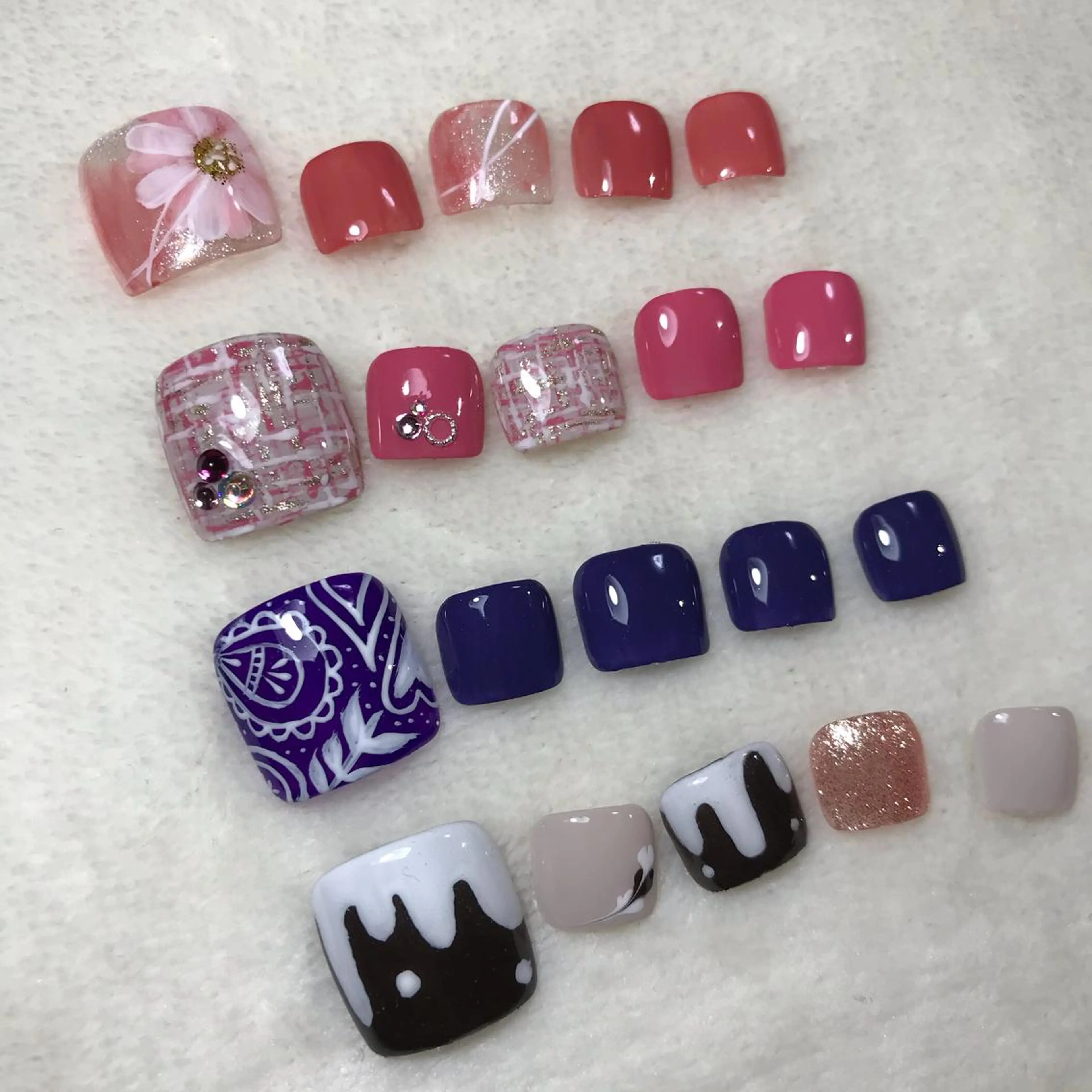 ネイル フットネイル lotus erikaのネイルデザイン