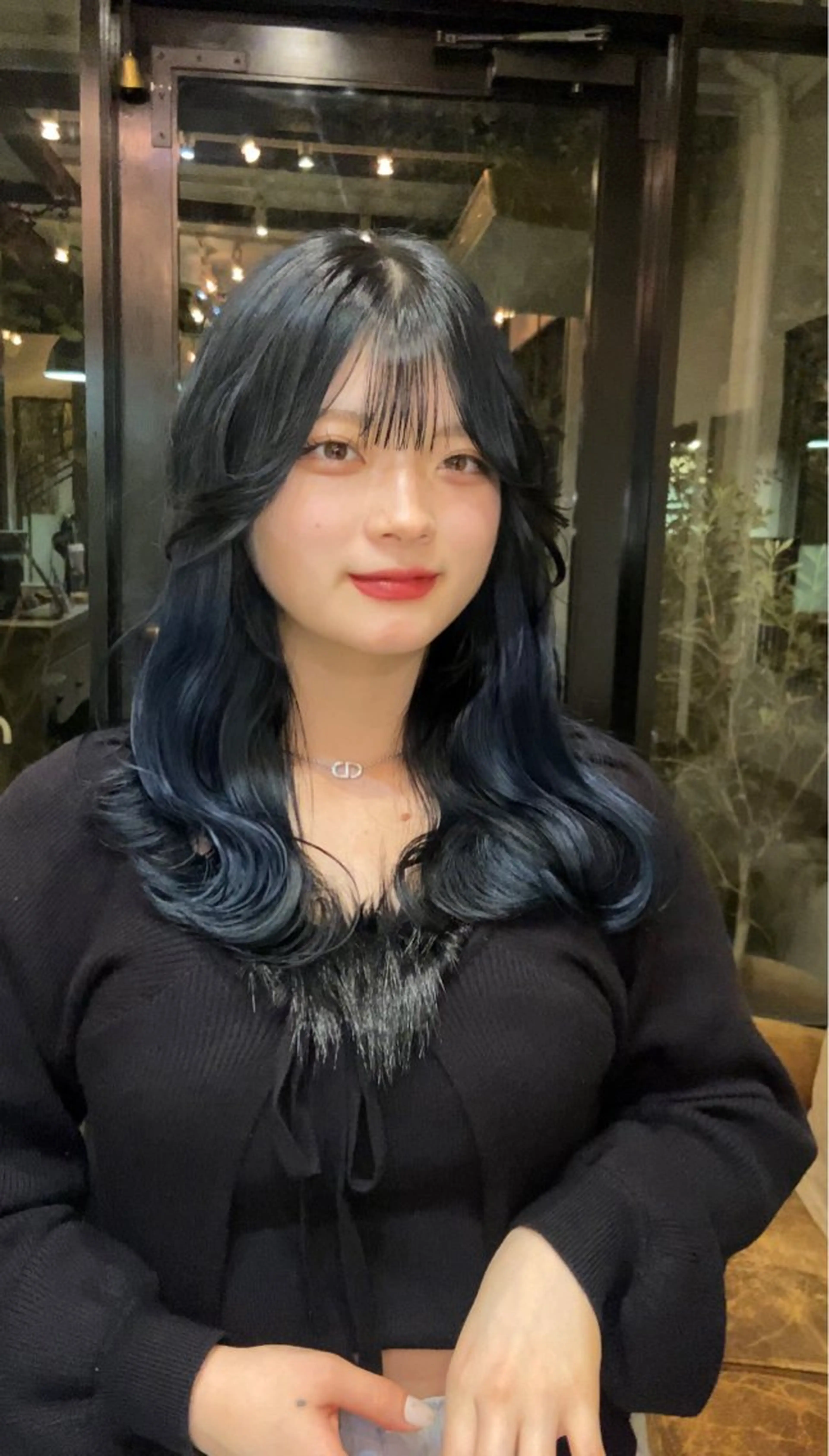 ロング カラー ブリーチ ブルーカラー ネイビーカラー カット ヘアカラー トリートメント ダメージレス美容師 🌱水島侑理のヘアスタイル