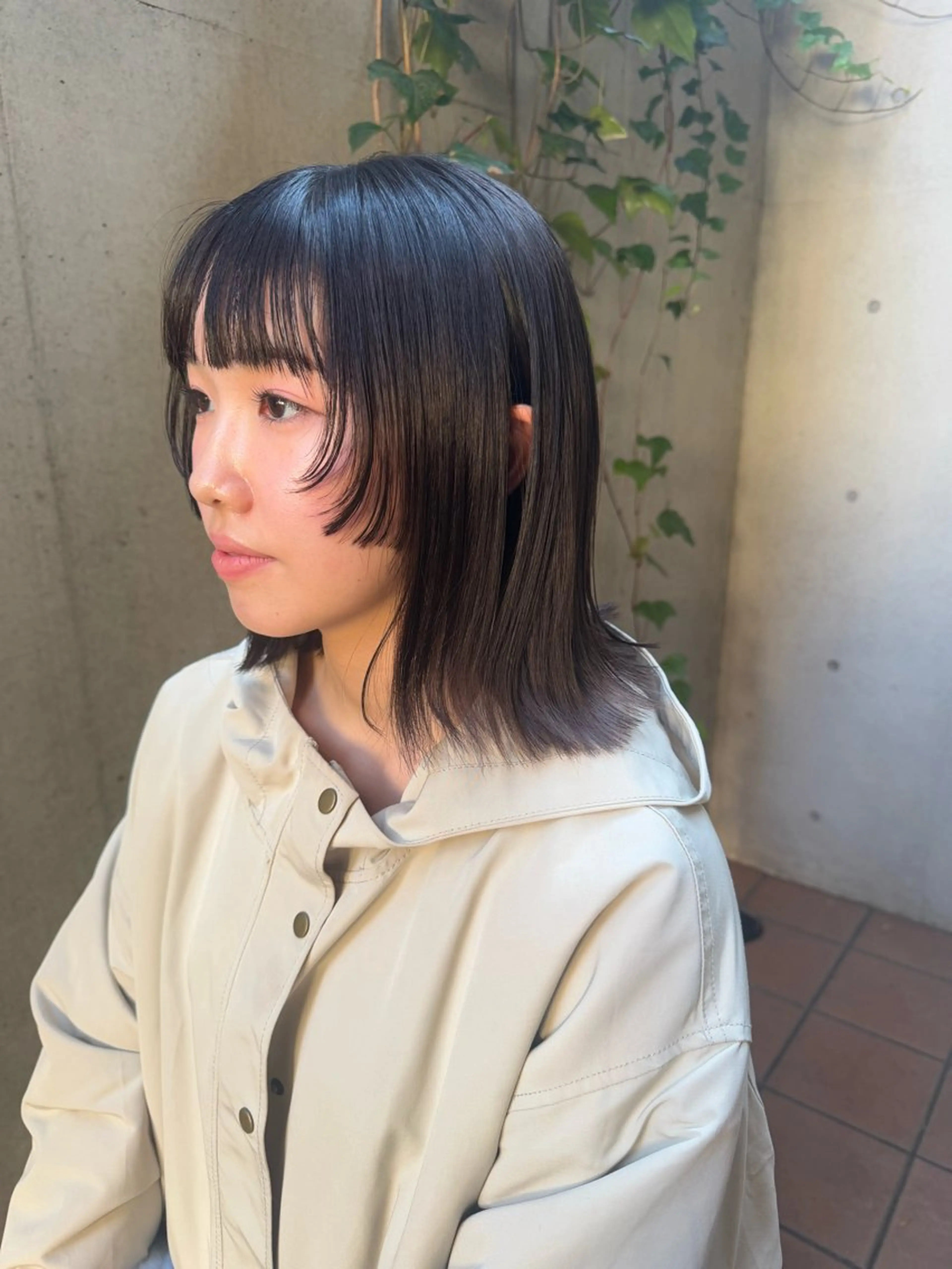 ミディアム カラー 顔周りカット カット 大橋 芽衣のヘアスタイル