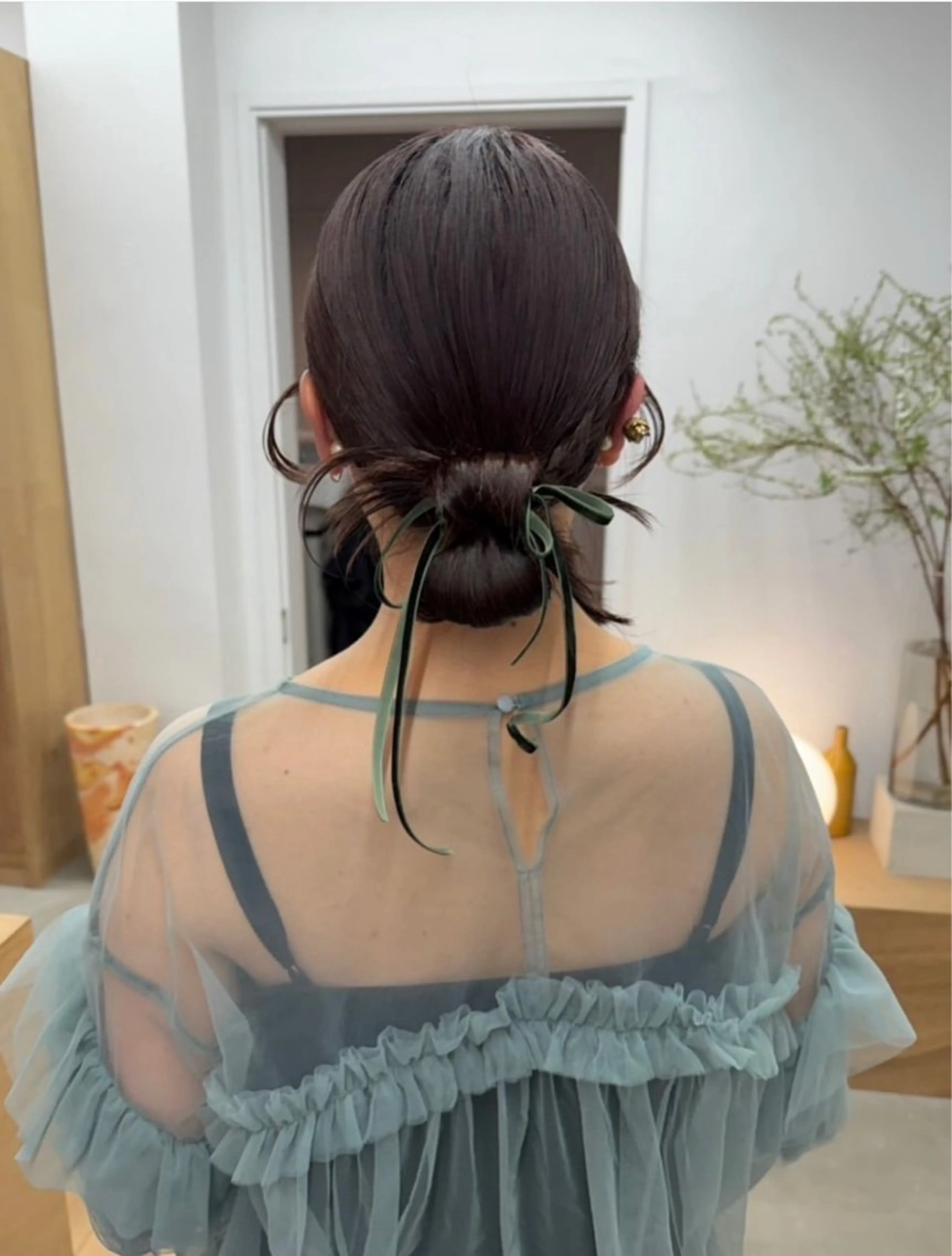 ミディアム カラー ヘアアレンジ ヘアカラー トリートメント 坂本 圭太朗のヘアスタイル