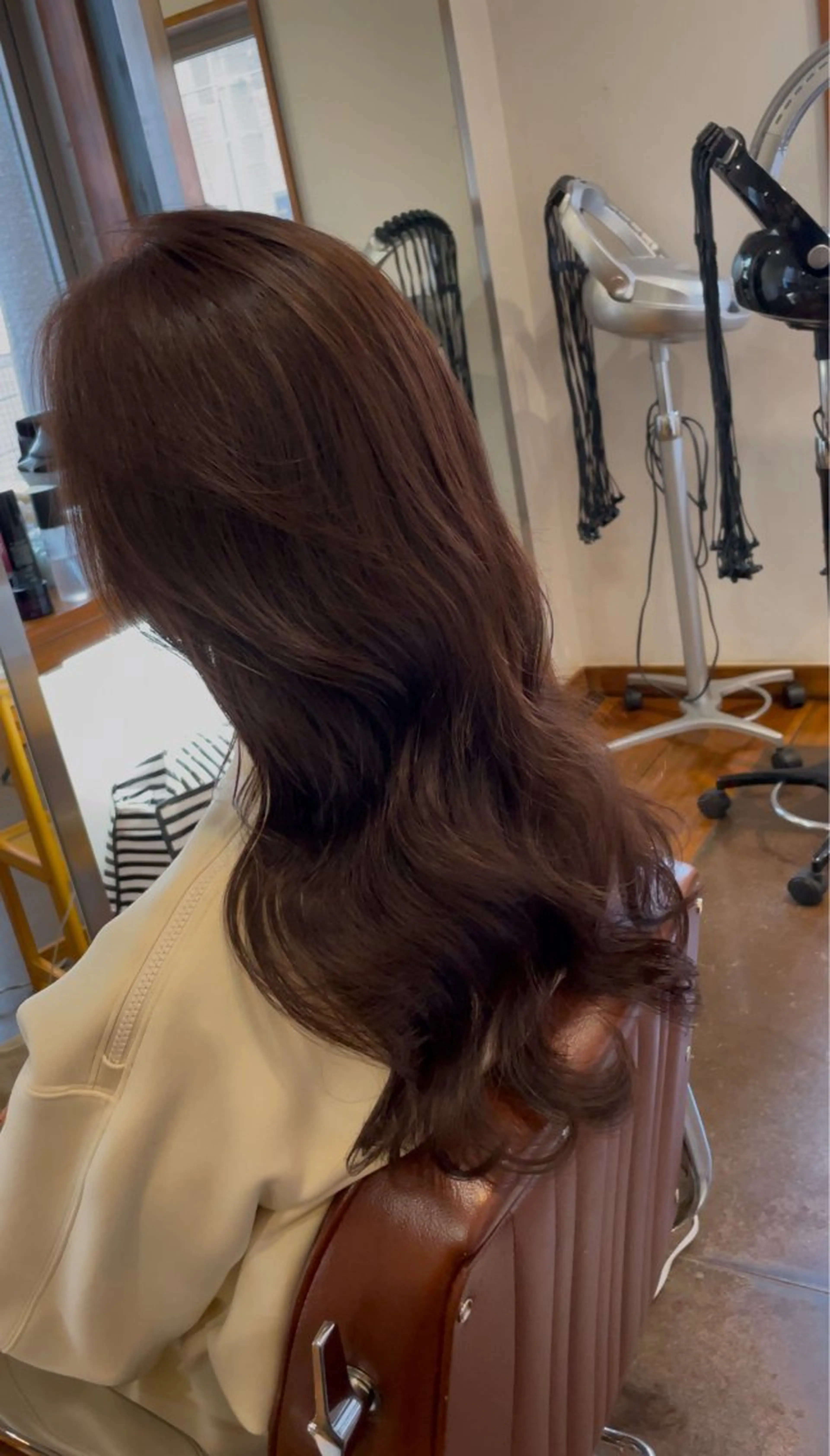 ロング 韓国風ヘア カット パーマ トリートメント TMJ所属・バズる韓国ヘア 🇰🇷溝邊　拓麿のヘアスタイル