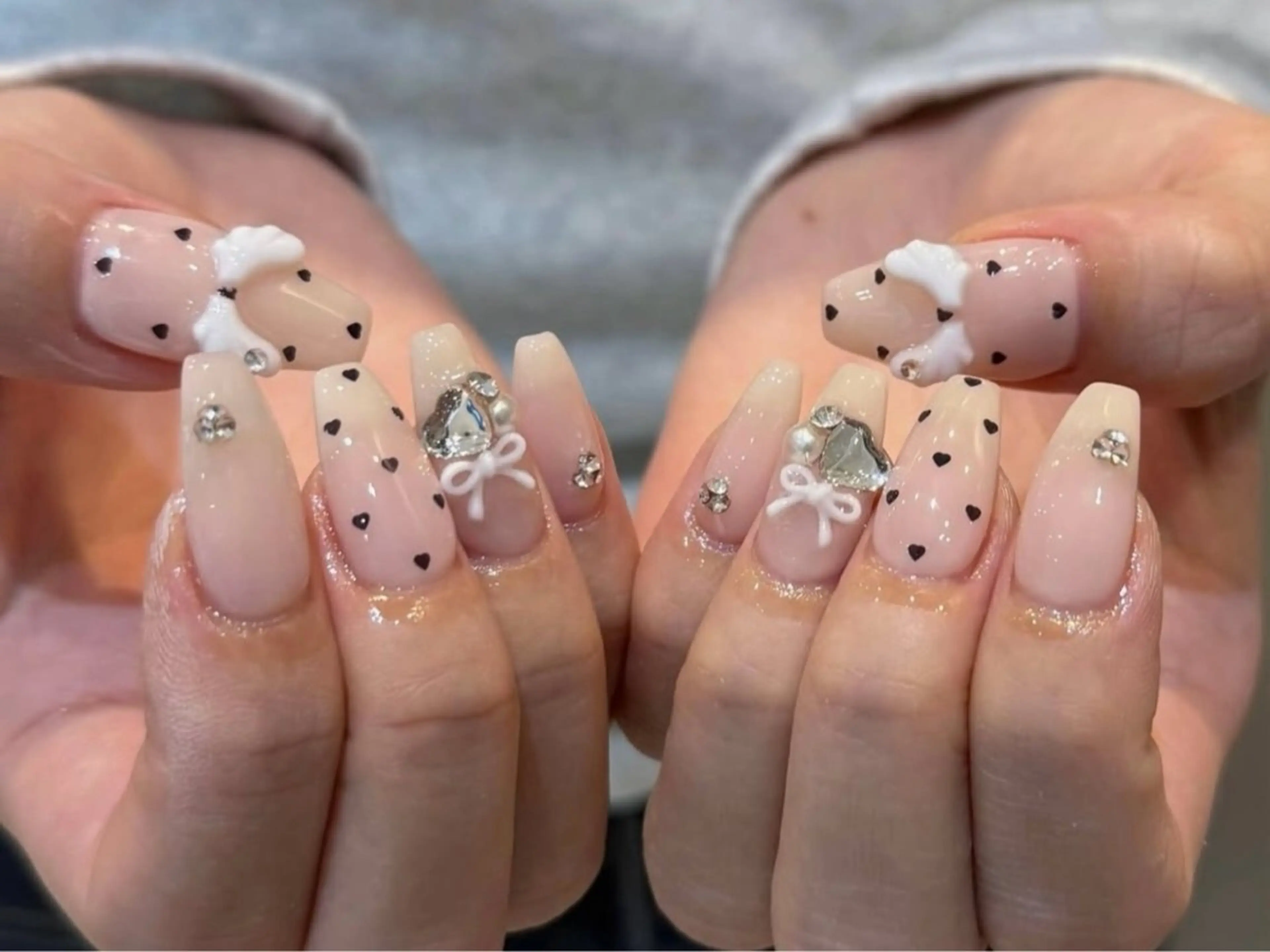 ネイル オーロラネイル 長さ出し フレンチネイル ジェルネイル ガラスフレンチ ハンドネイル Rela・S所属・Rela・S NAILのネイルデザイン