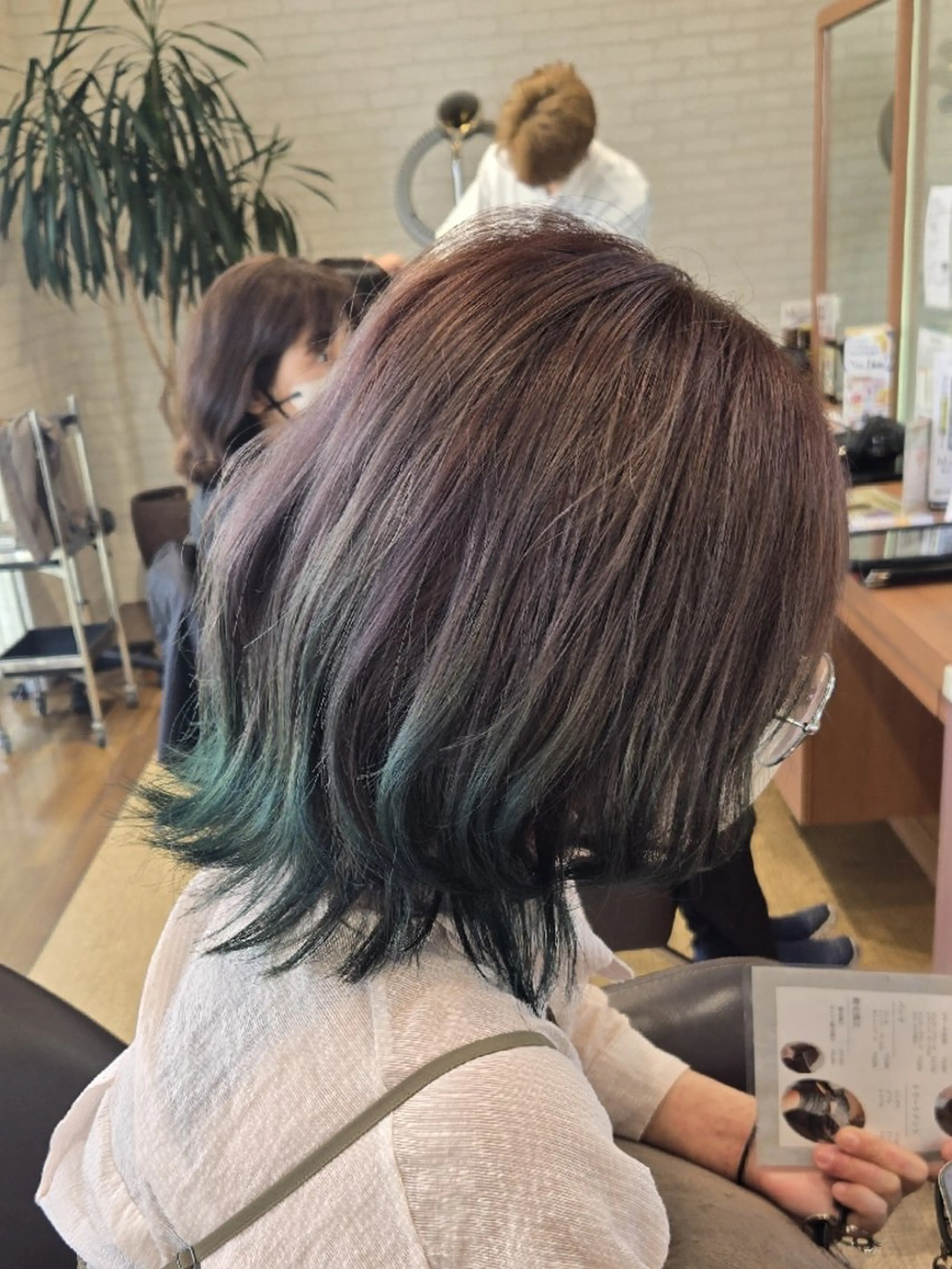 ミディアム カラー ブリーチ ブルーカラー カット ヘアカラー トリートメント - ̗̀⋆͛ 東山 侑以🎮𓈒⋆͛のヘアスタイル