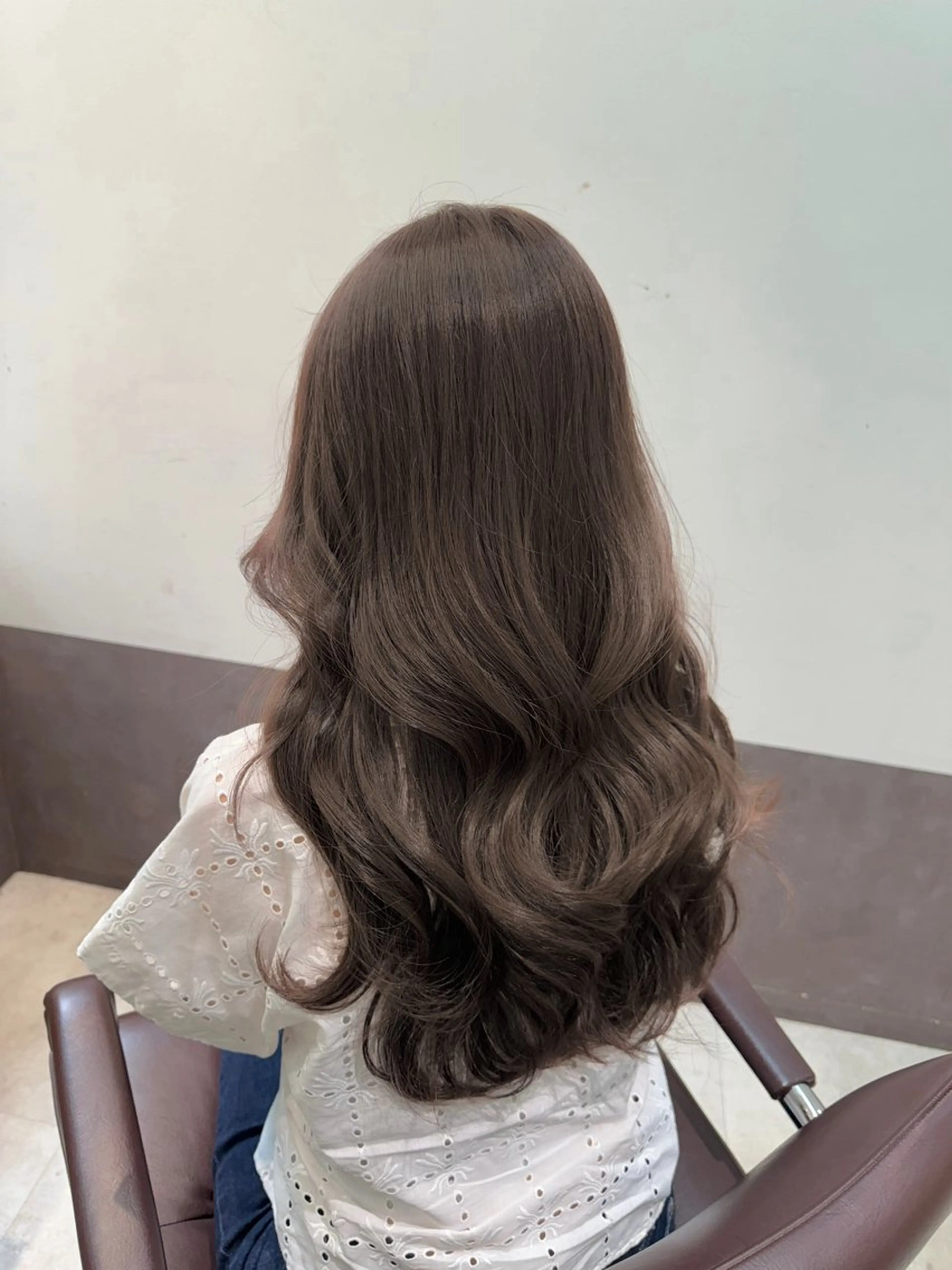 ミディアム ヘアカラー トリートメント サロウィン新宿三丁目East所属・💕夏モテ×上品色気 モテヘア💕山田航介のヘアスタイル