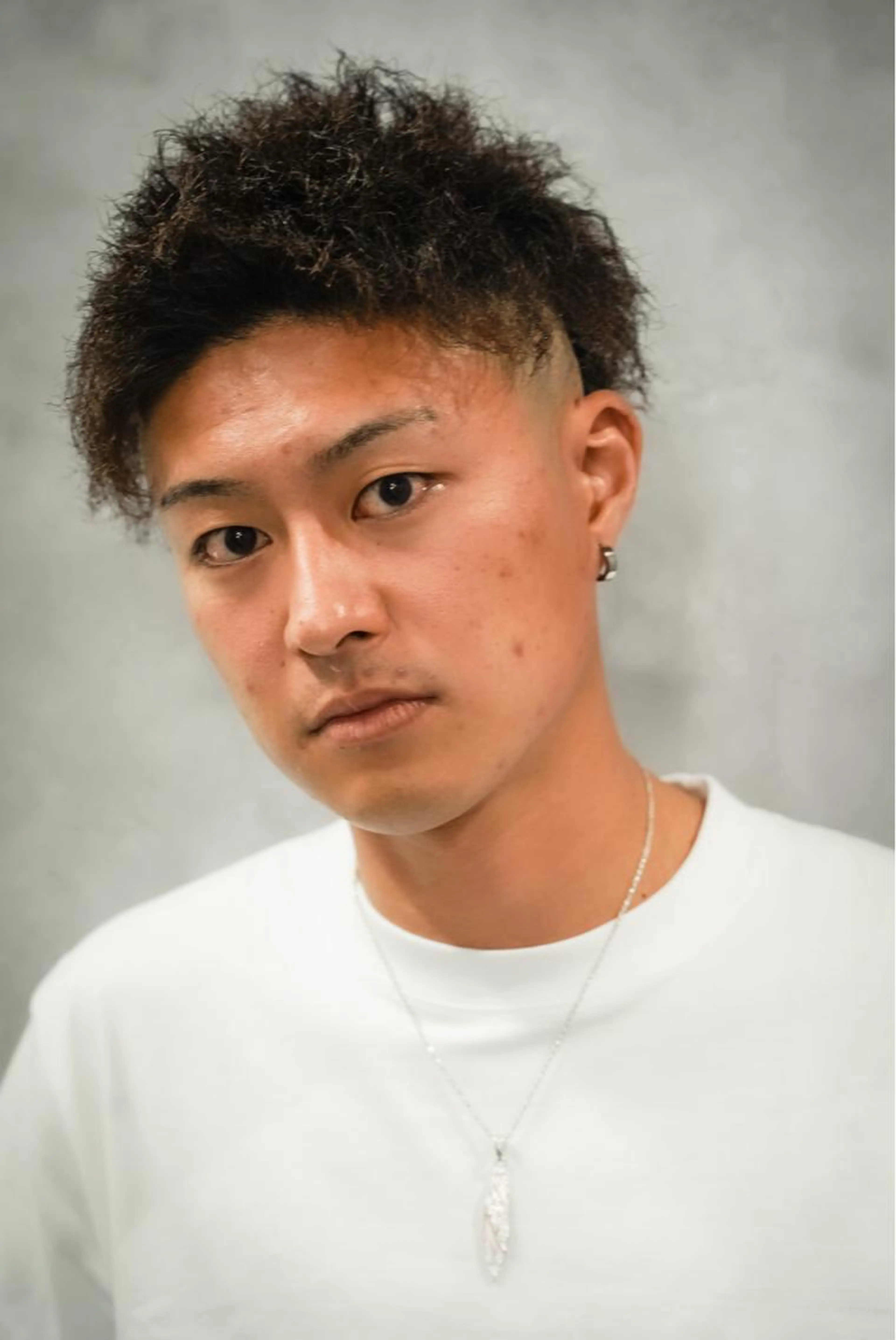 ⚠️平日11時​〜​19時　⚠️土日祝10時​〜​17時　カット＋ツイストパーマ＋セットの写真