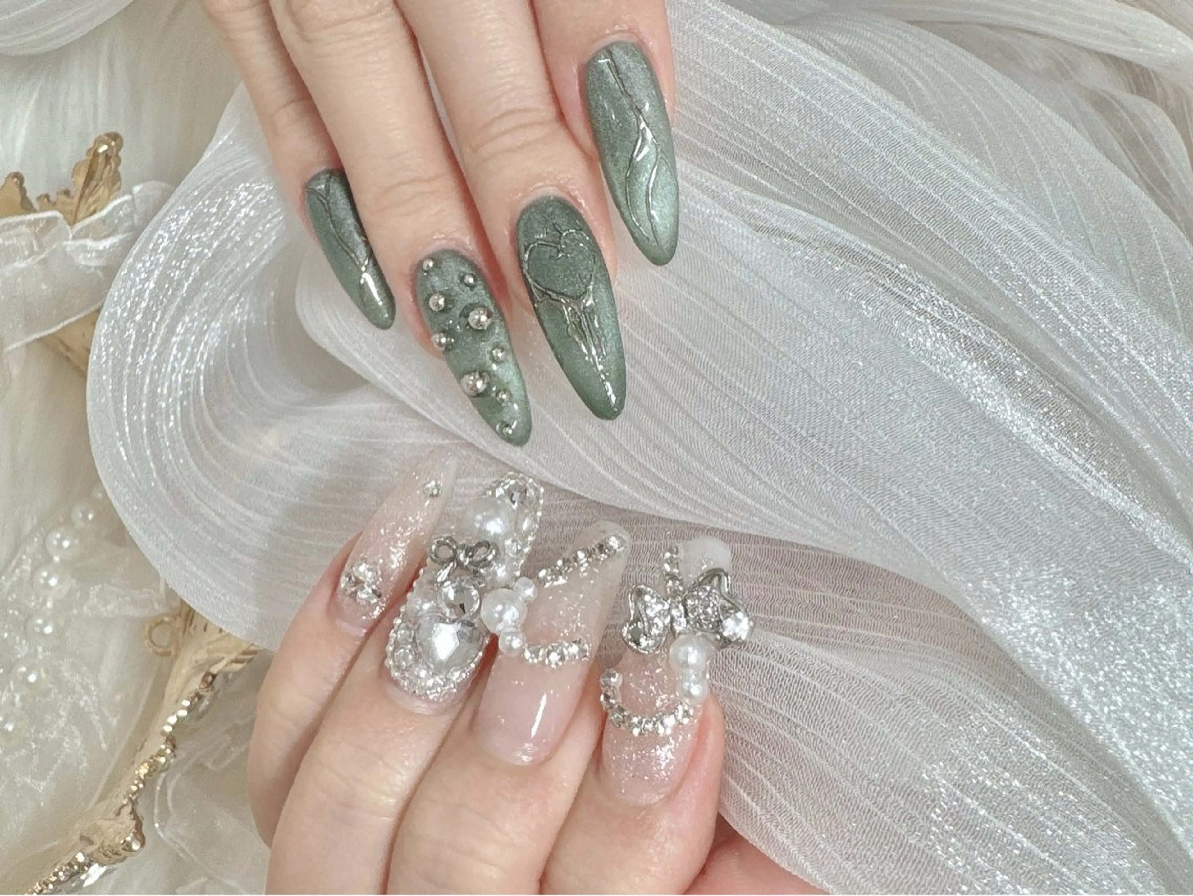 ネイル アートネイル ハンドネイル FLY Nail Salonのネイルデザイン