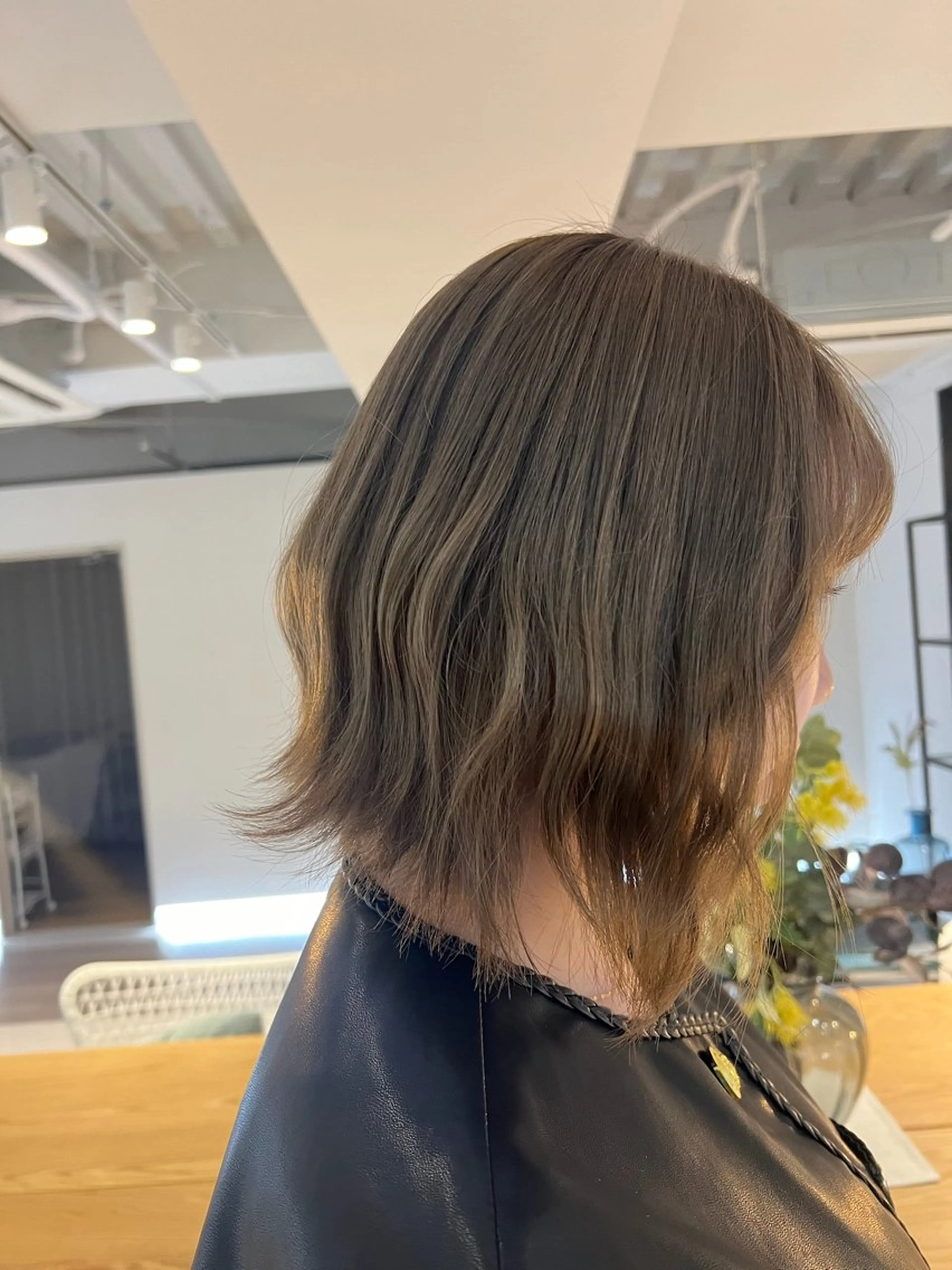 カラー グレージュ ヘアカラー 瀬戸 杏珠のヘアスタイル
