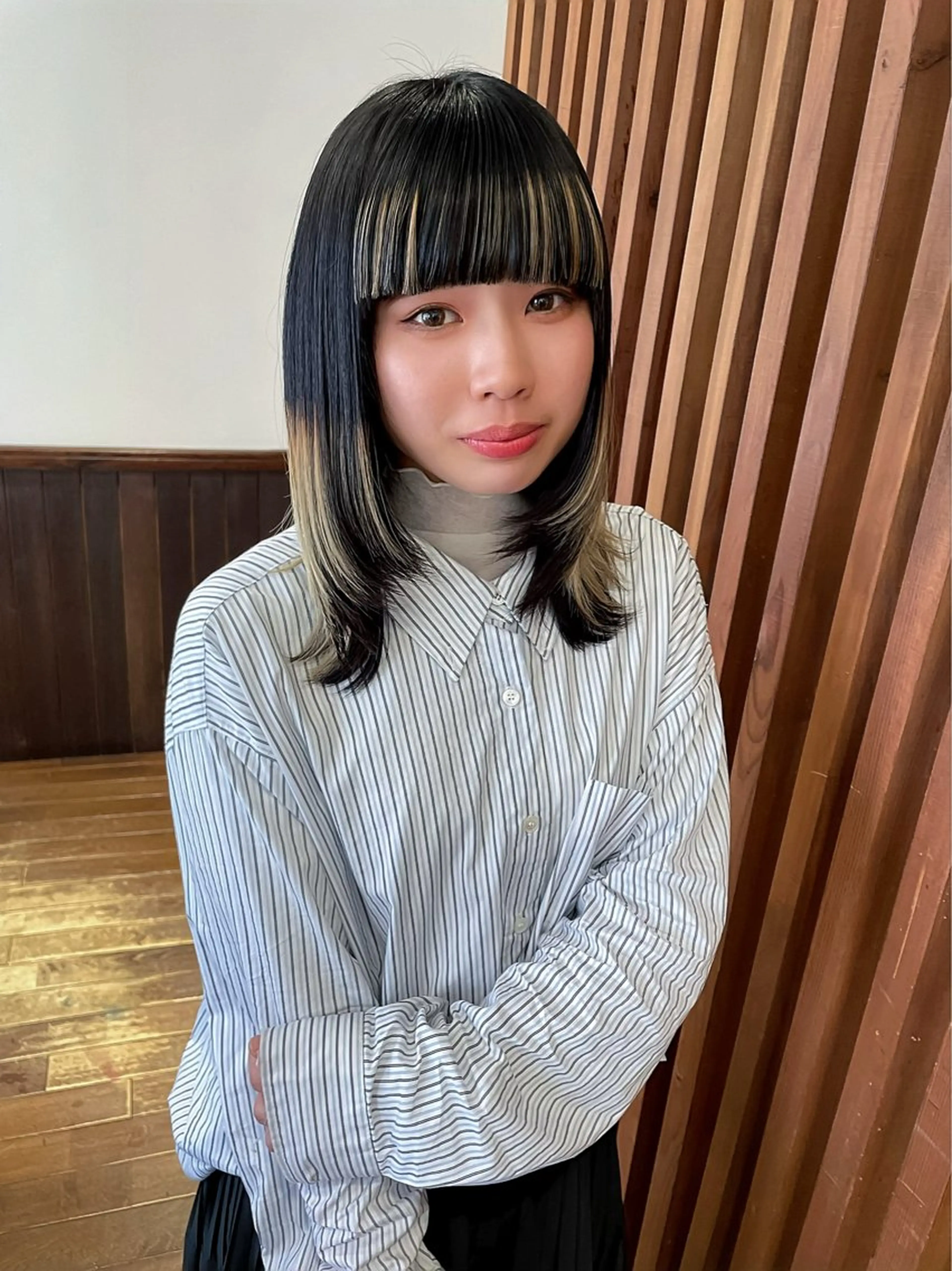 ミディアム ヘアカラー 杉山 亜未のヘアスタイル