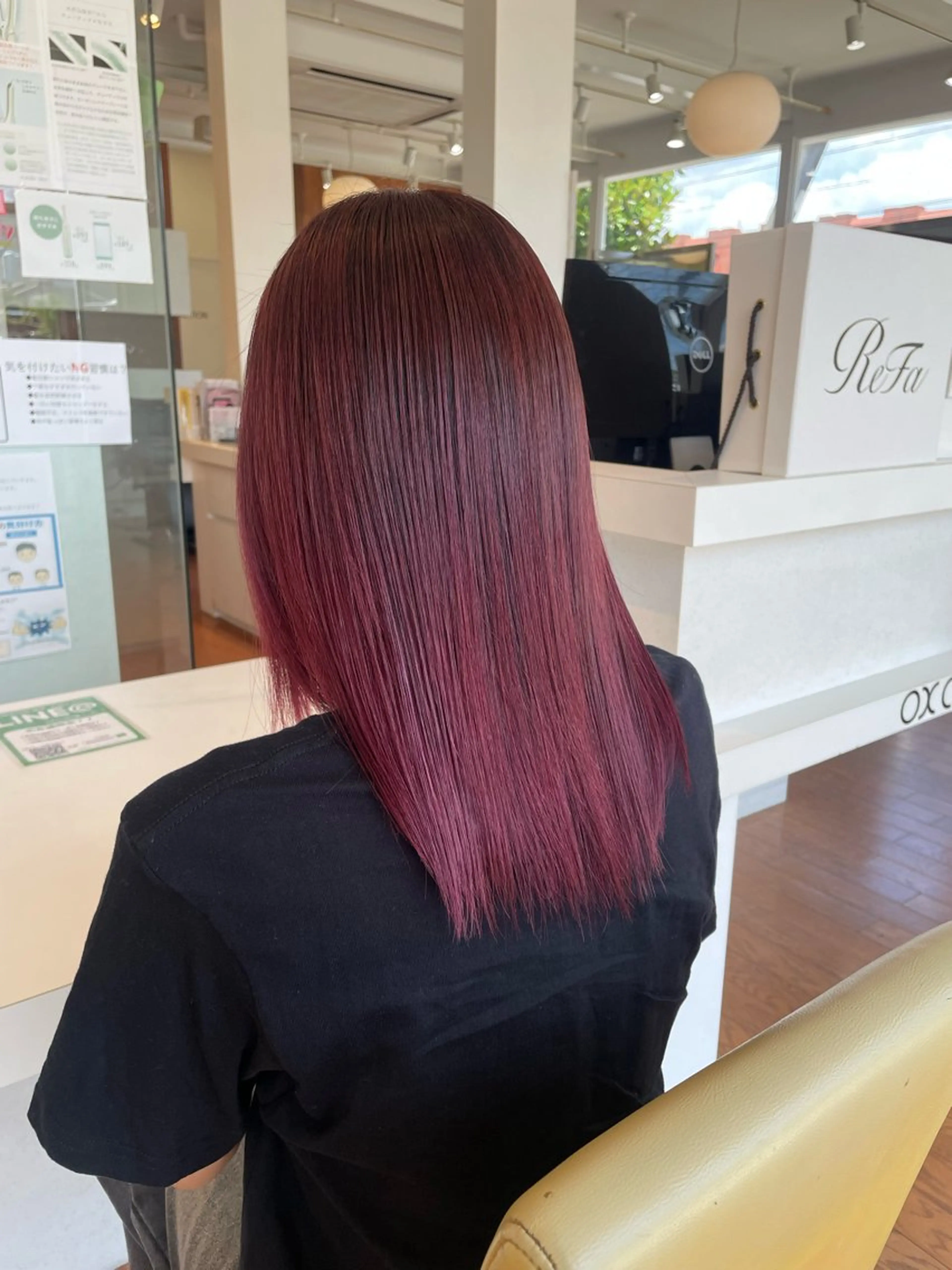 セミロング ヘアカラー OXCREATION Yukiのヘアスタイル