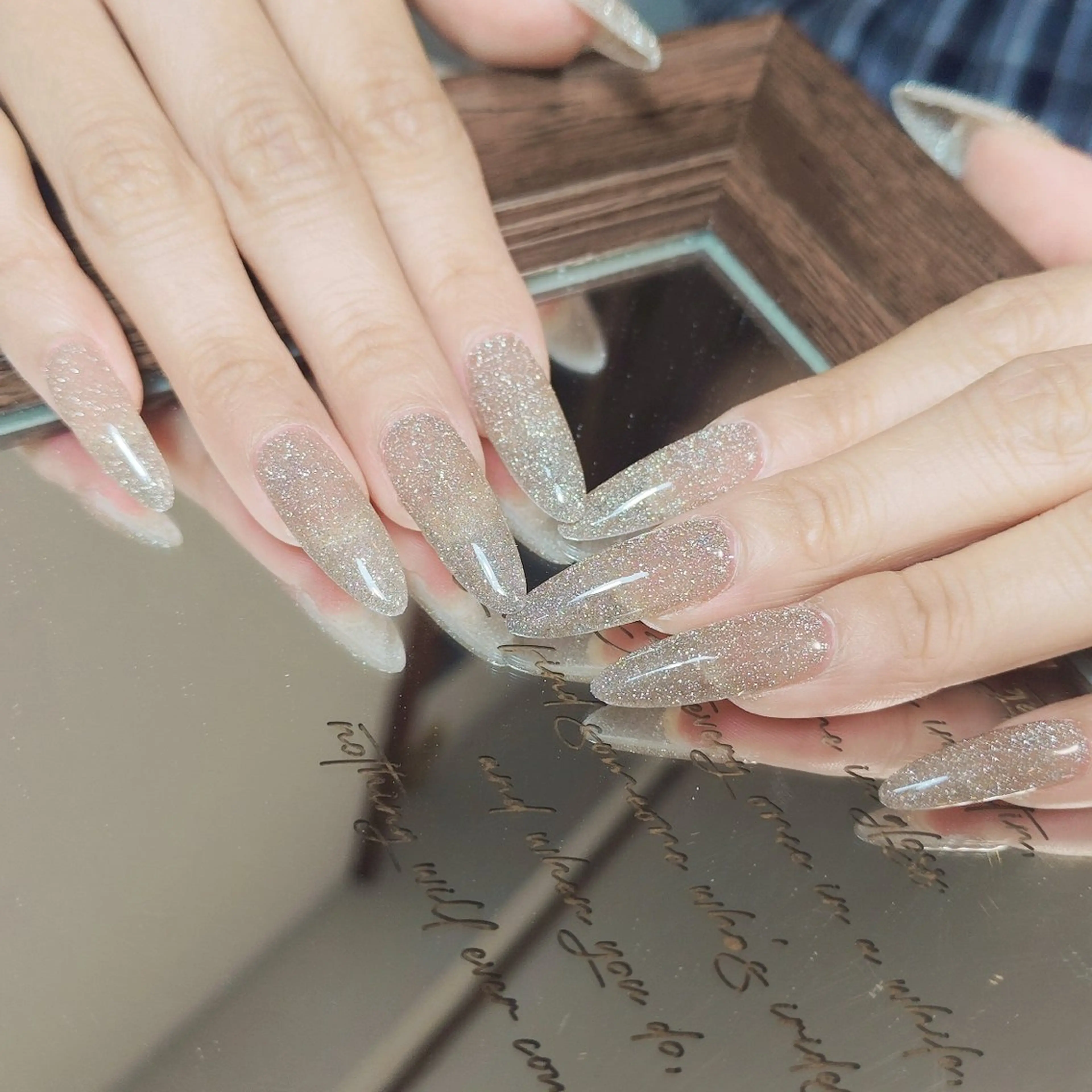 ネイル ハンドネイル ハンドケア BuBu Nail渋谷道玄坂のネイルデザイン