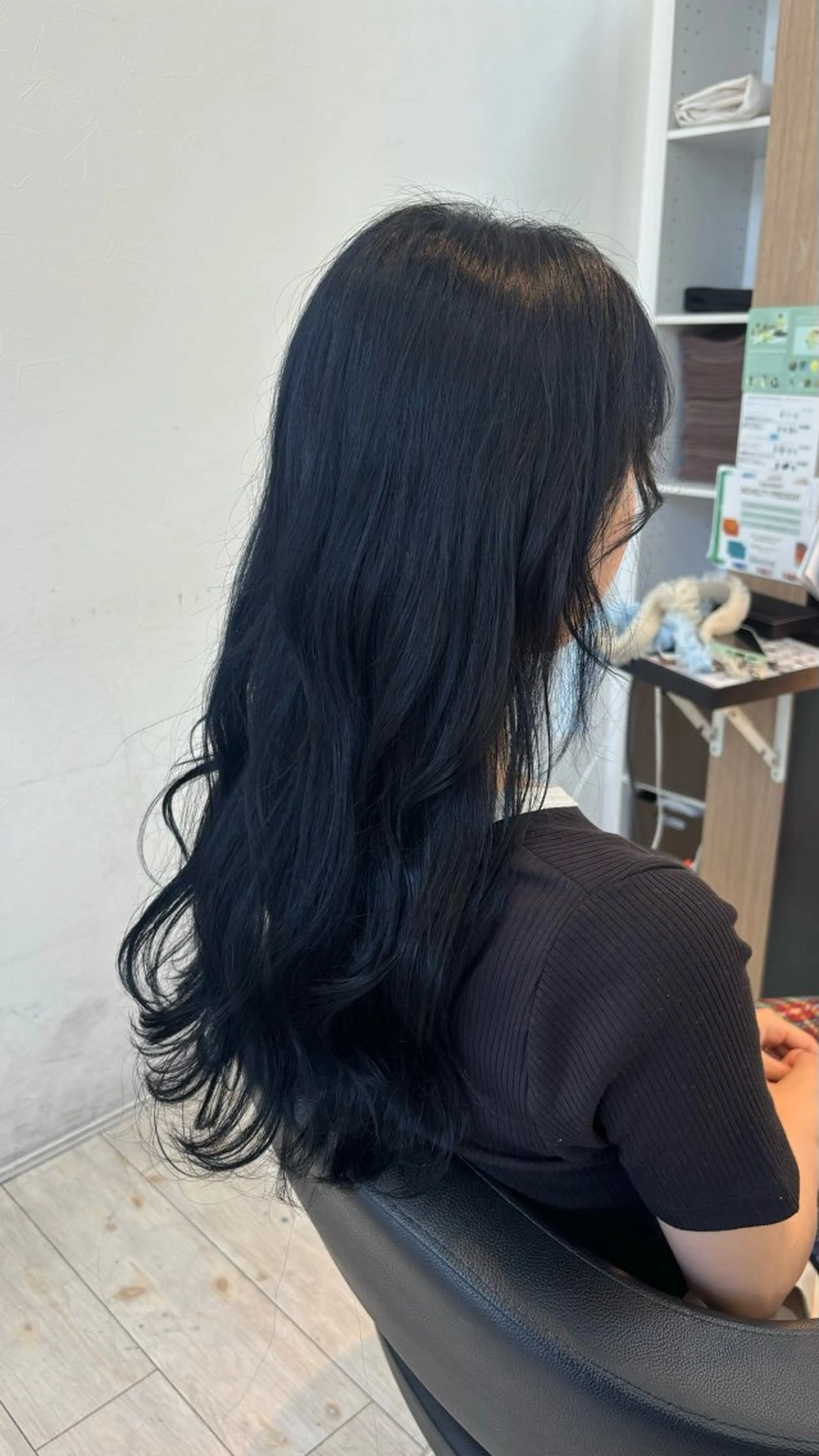 ロング カラー 黒髪 ブリーチ ブルーカラー ブルーブラック 透明感カラー miyu/ボブ/ 透明感カラー/栄のヘアスタイル